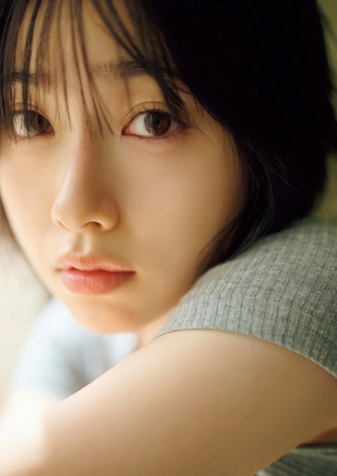 Karin Isobe 礒部花凜, Big Comic Spirits 2025 No.52 (ビッグコミックスピリッツ 2025年52号) - P8