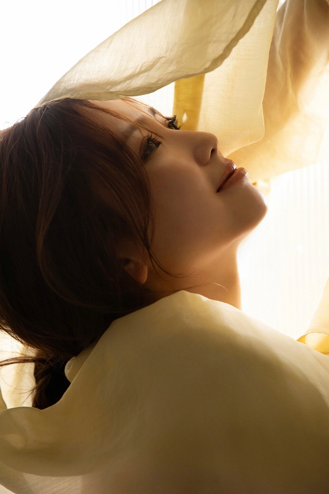 Aika Sawaguchi 沢口愛華, FLASHデジタル写真集 「Silent Heat」 Set.01 - P15