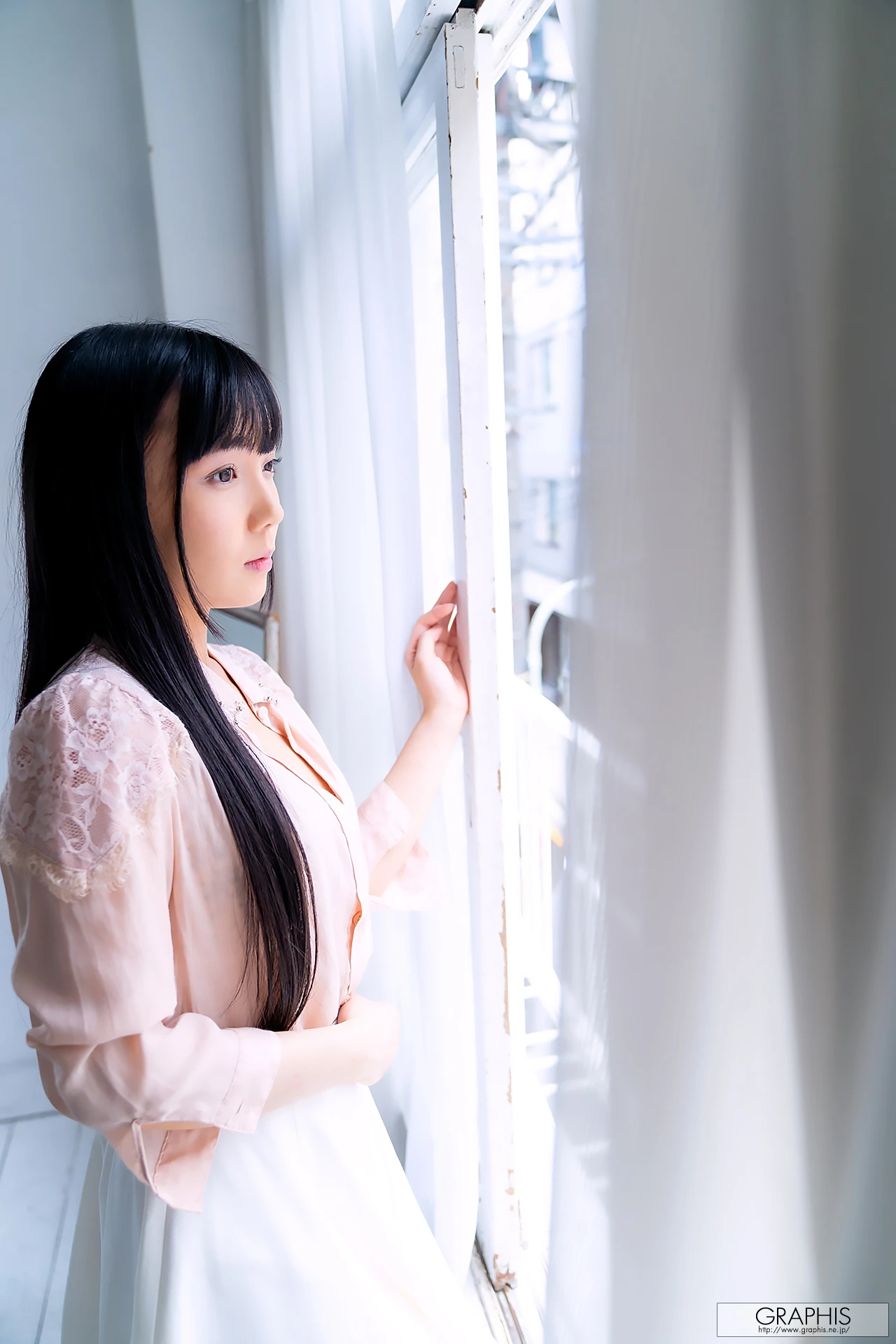 Mayoi Arisaka 有坂真宵, Graphis Gals 「Cute & Sexy」 Vol.01 - P3
