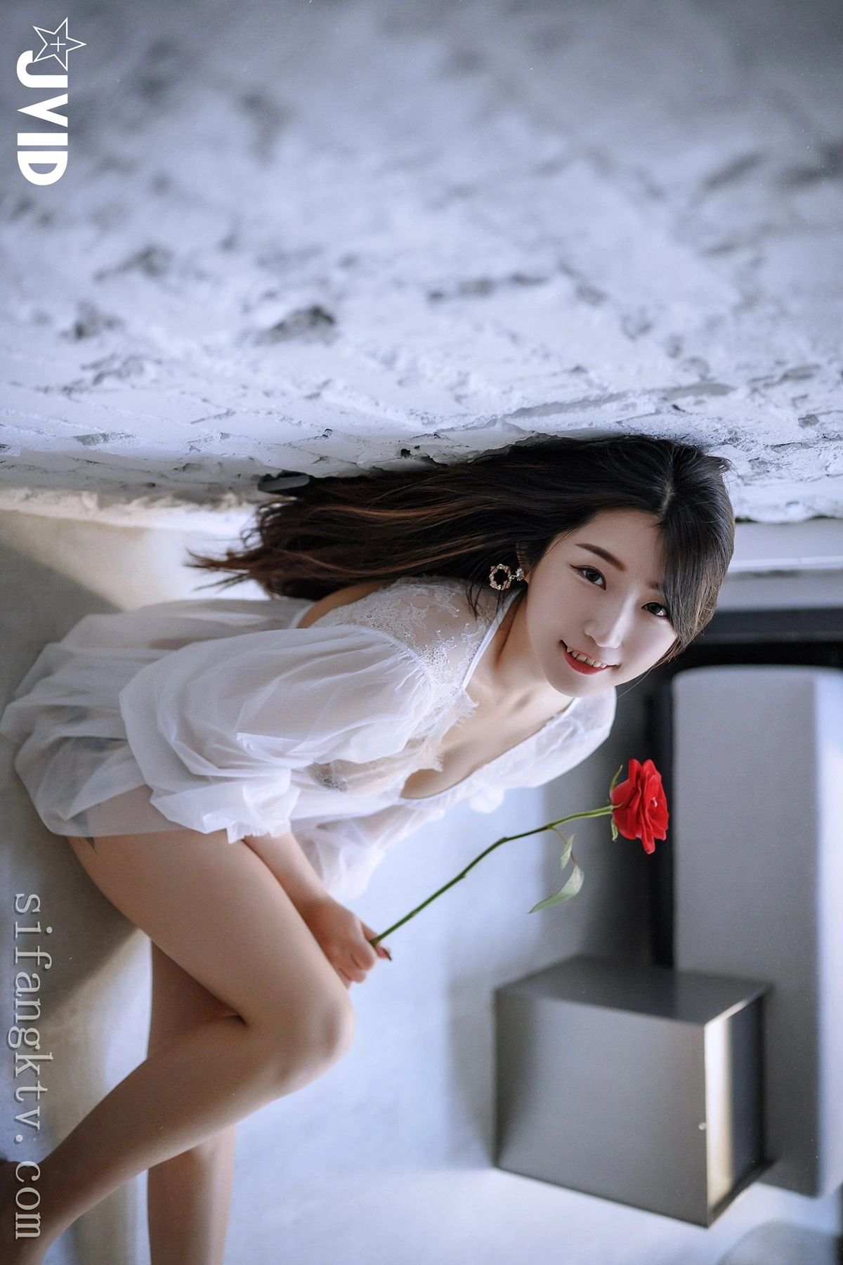 JVID 肉包Mini – 用玫瑰成功征服可爱肉包的肉体-热爱 Set.02 - P24