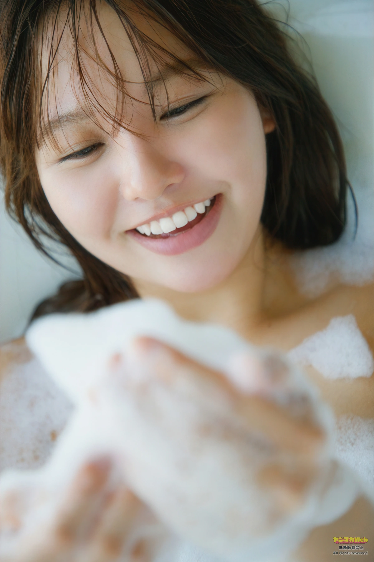 Yuzuha Hongo 本郷柚巴, Young Magazine 2026 No.02-03 (ヤングマガジン 2026年2-3号) - P21