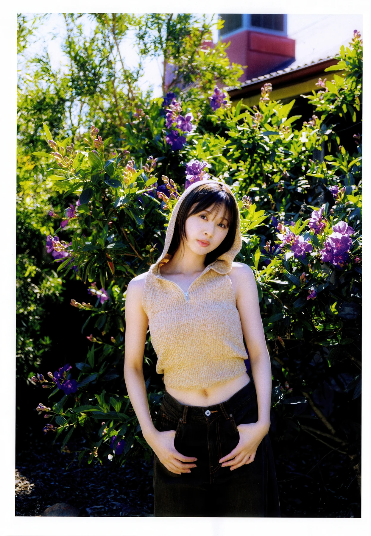 Suzuka Tomita 富田鈴花, 写真集 「鈴花サーキット」 Set.03 - P9