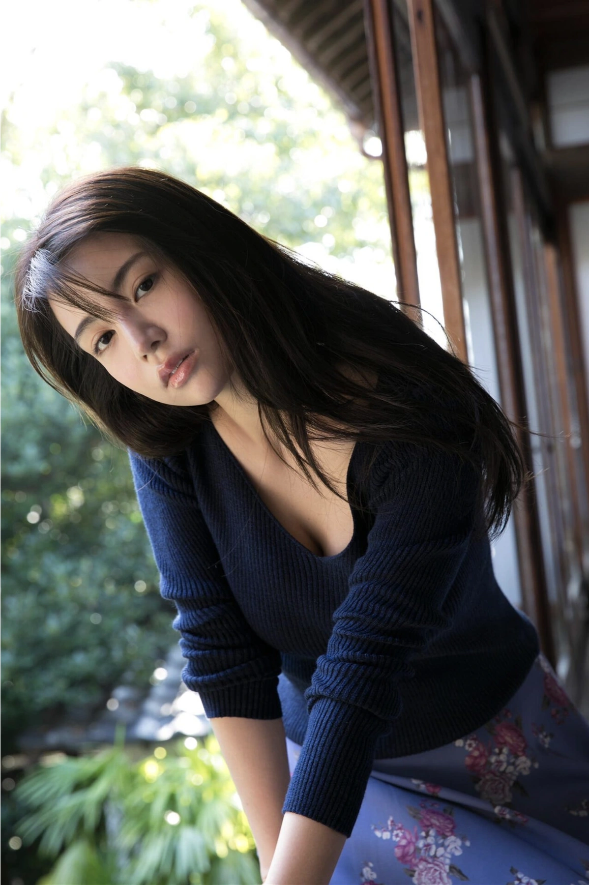 Miu Nakamura 仲村美海, 週刊ポストデジタル写真集 『背中を流して』 Set.01 - P3