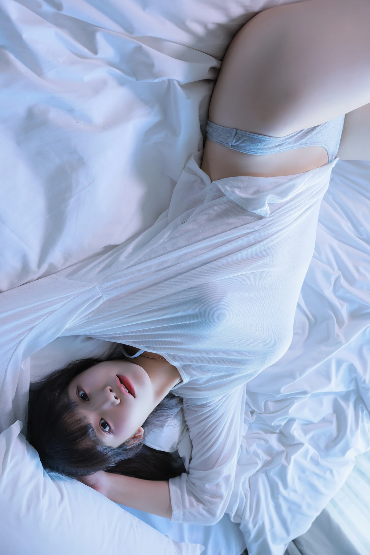 Yui 유이, SWEETBOX Photobook 「Teddy Bear」 Set.01 - P27