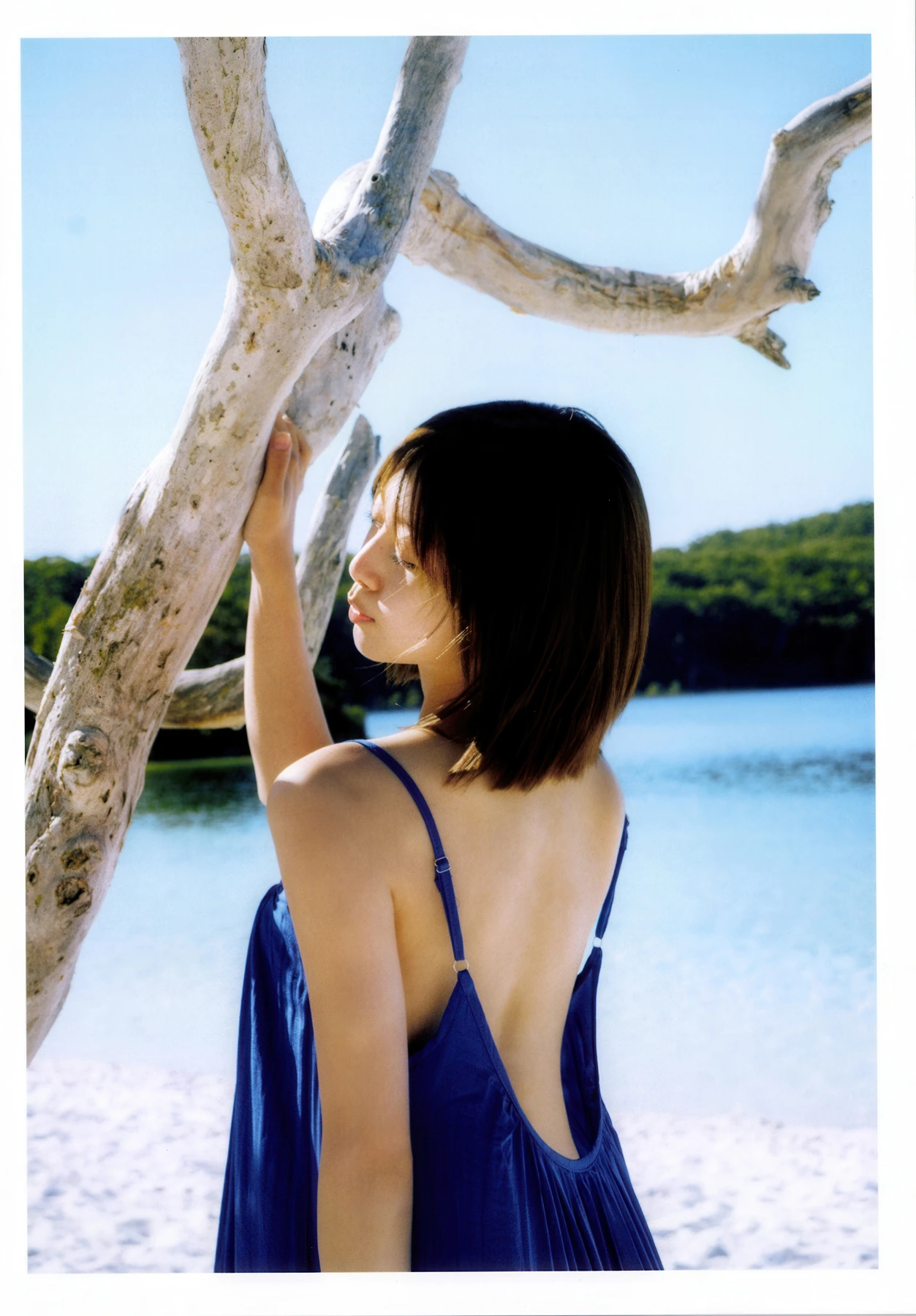 Suzuka Tomita 富田鈴花, 写真集 「鈴花サーキット」 Set.04 - P16