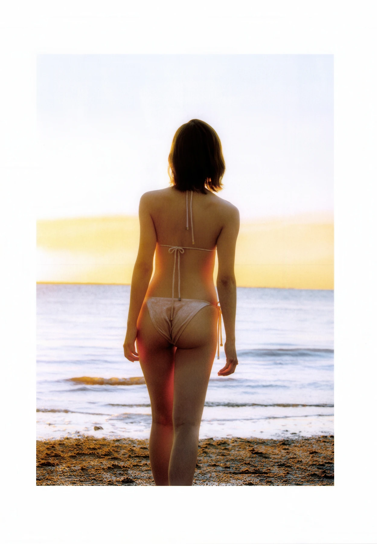 Suzuka Tomita 富田鈴花, 写真集 「鈴花サーキット」 Set.04 - P24