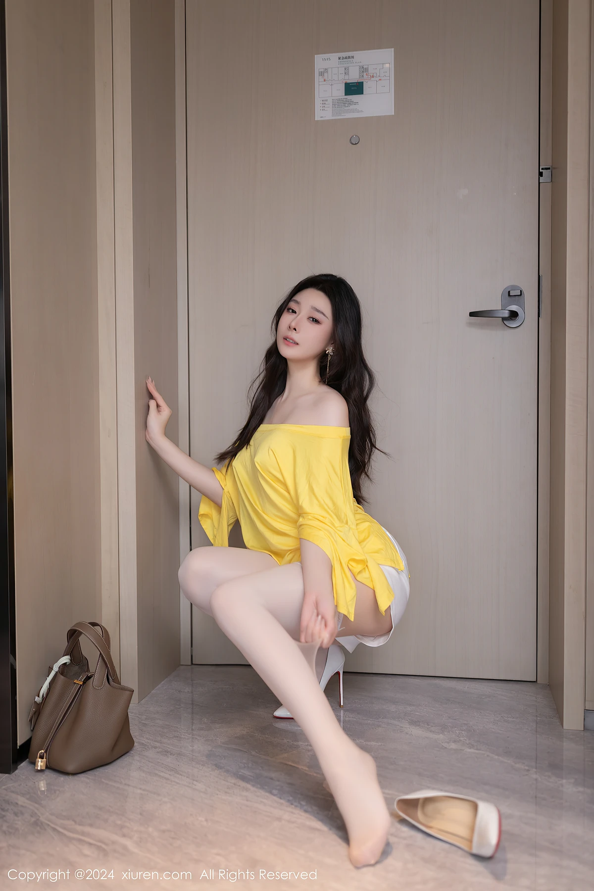 XiuRen秀人网 No.9019 小逗逗XiaoDouDou - P16