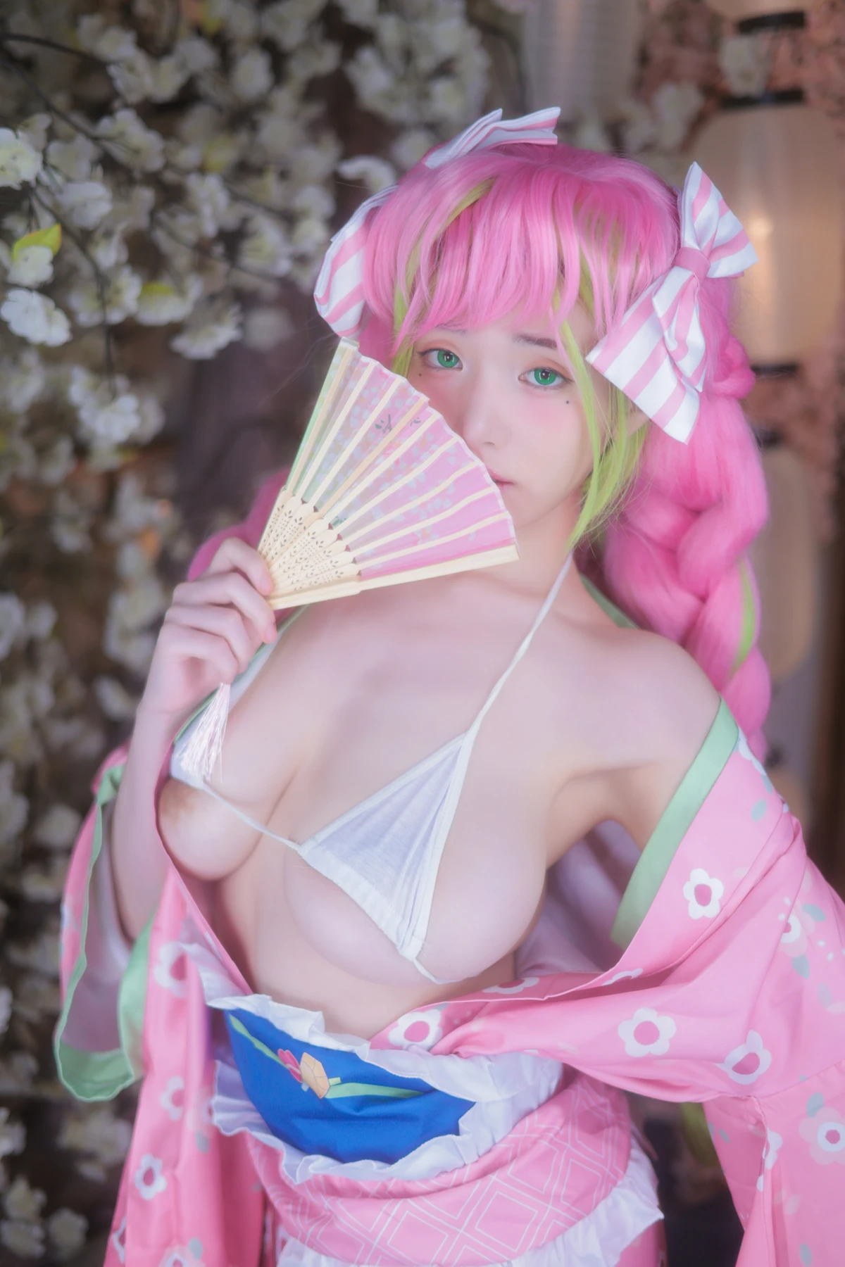 Yeon Woo 연우, Photobook 「MITSURI」 Set.01 - P11
