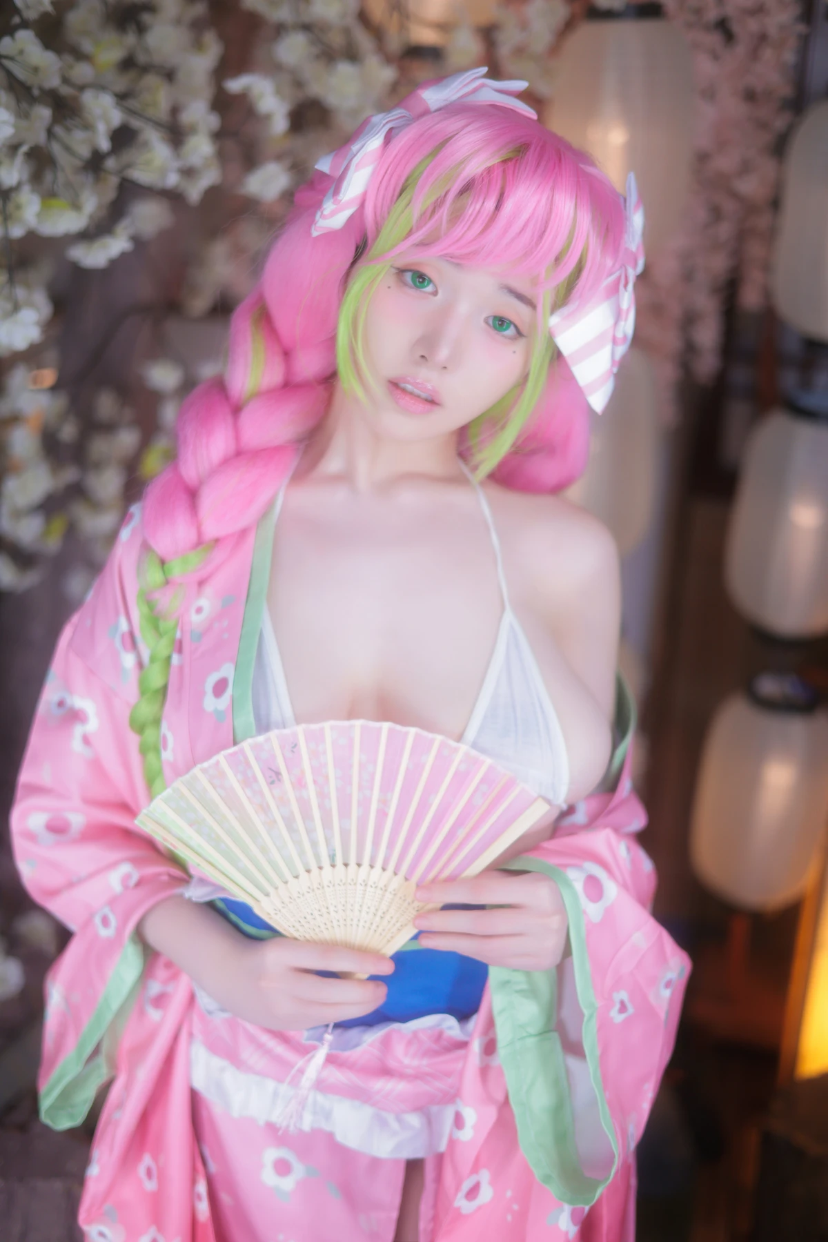 Yeon Woo 연우, Photobook 「MITSURI」 Set.01 - P2