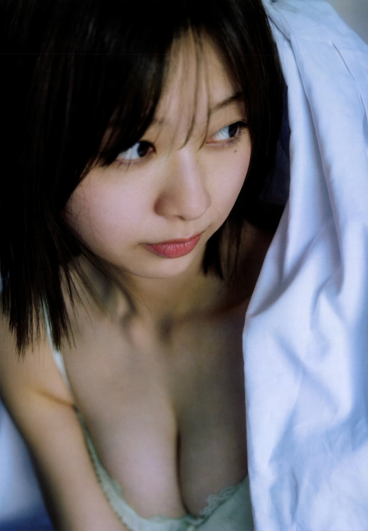 Suzuka Tomita 富田鈴花, 写真集 「鈴花サーキット」 Set.05 - P20
