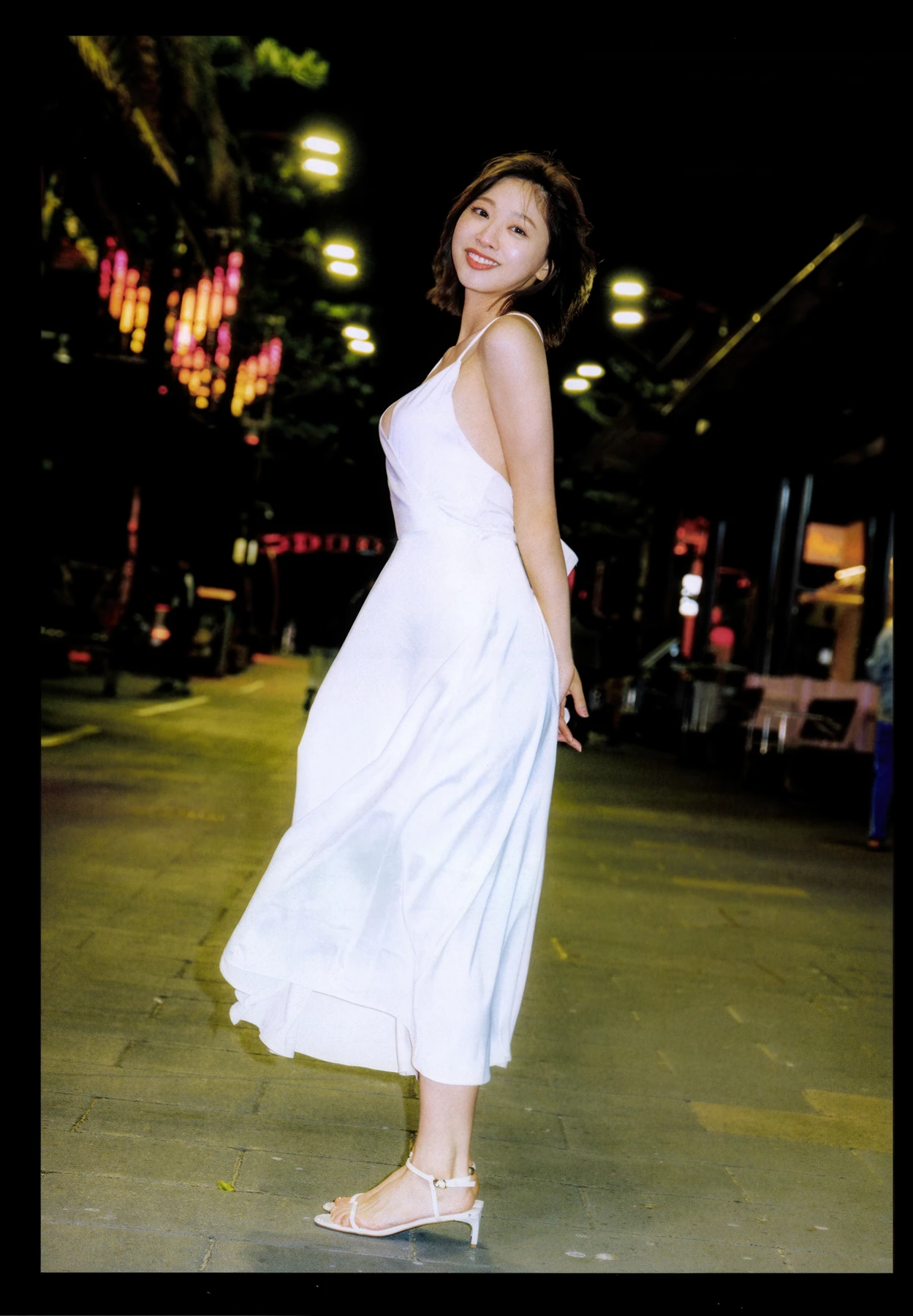 Suzuka Tomita 富田鈴花, 写真集 「鈴花サーキット」 Set.05 - P6