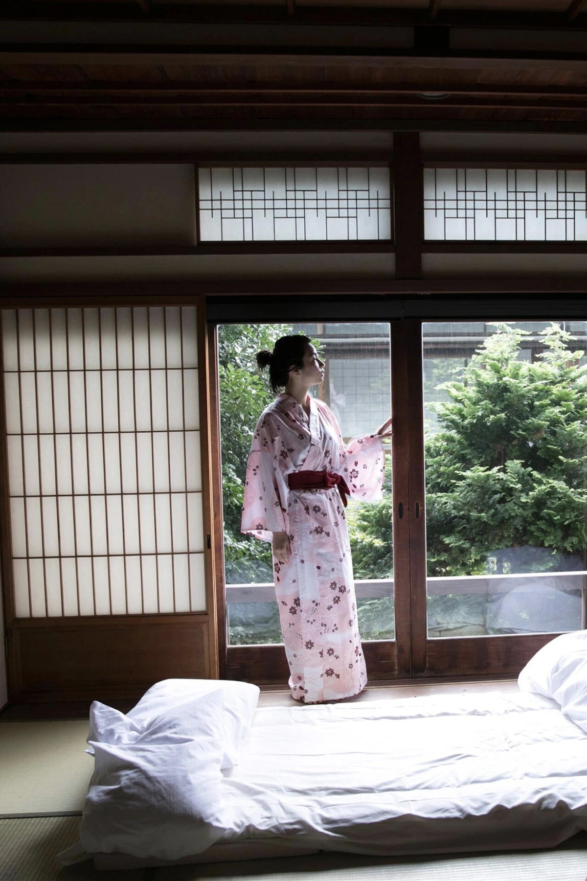 Miu Nakamura 仲村美海, 週刊ポストデジタル写真集 『背中を流して』 Set.02 - P14