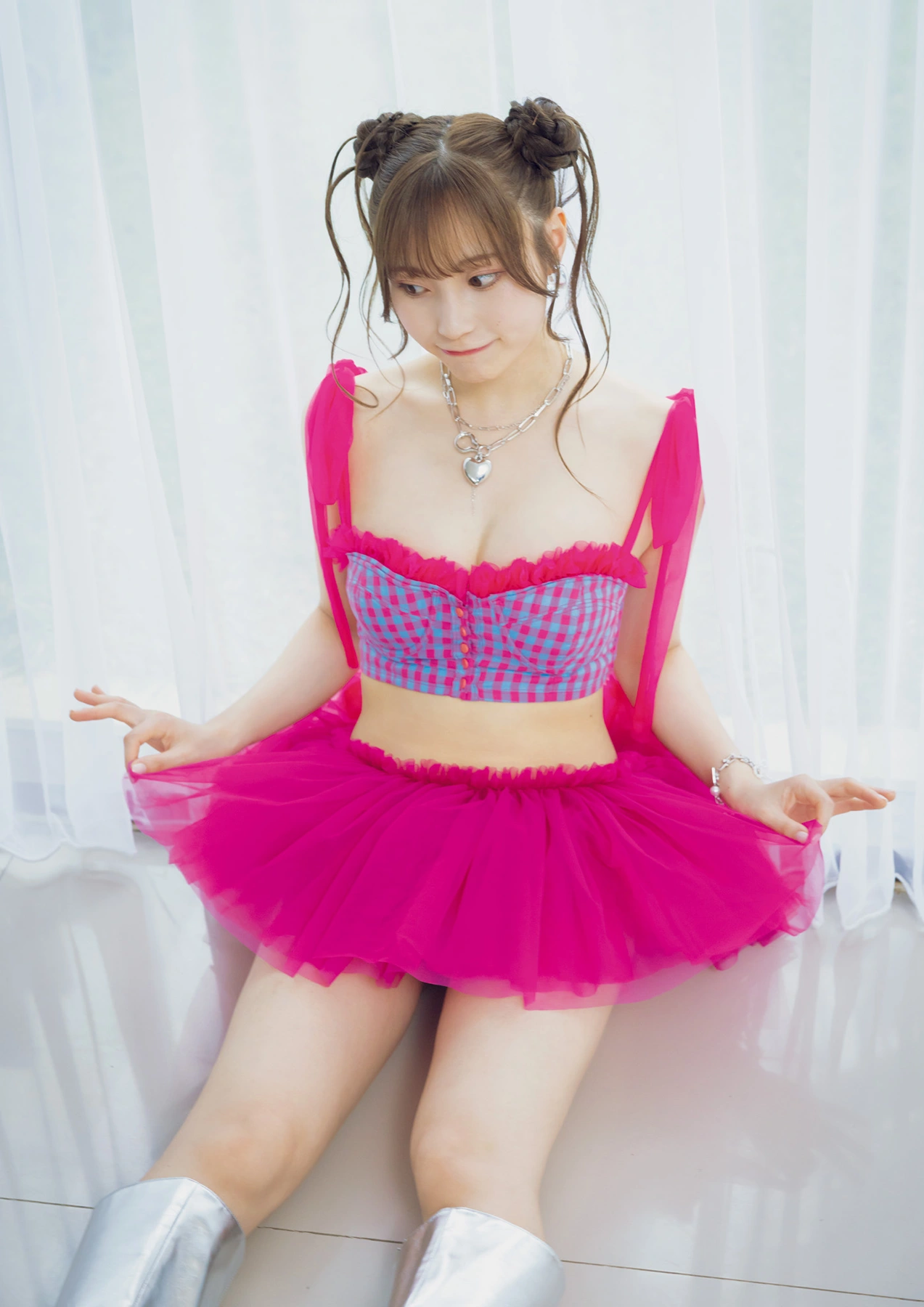 Saaya Kawagoe 川越紗彩, 1st写真集 「なんとかなるなる」 Set.03 - P8