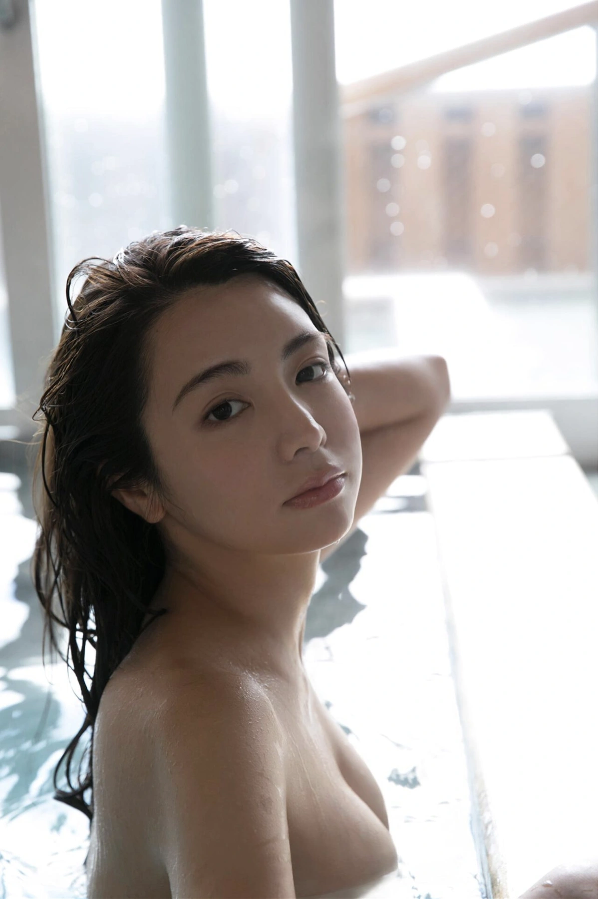 Miu Nakamura 仲村美海, 週刊ポストデジタル写真集 『背中を流して』 Set.03 - P16