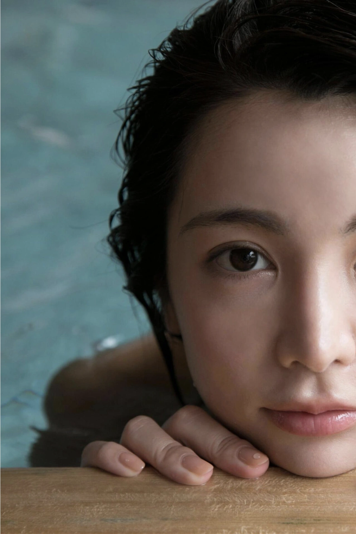 Miu Nakamura 仲村美海, 週刊ポストデジタル写真集 『背中を流して』 Set.03 - P21