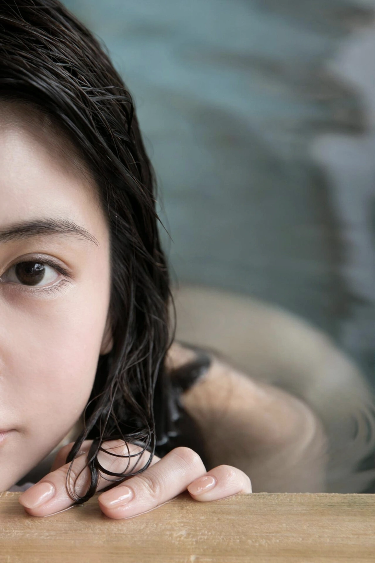 Miu Nakamura 仲村美海, 週刊ポストデジタル写真集 『背中を流して』 Set.03 - P22