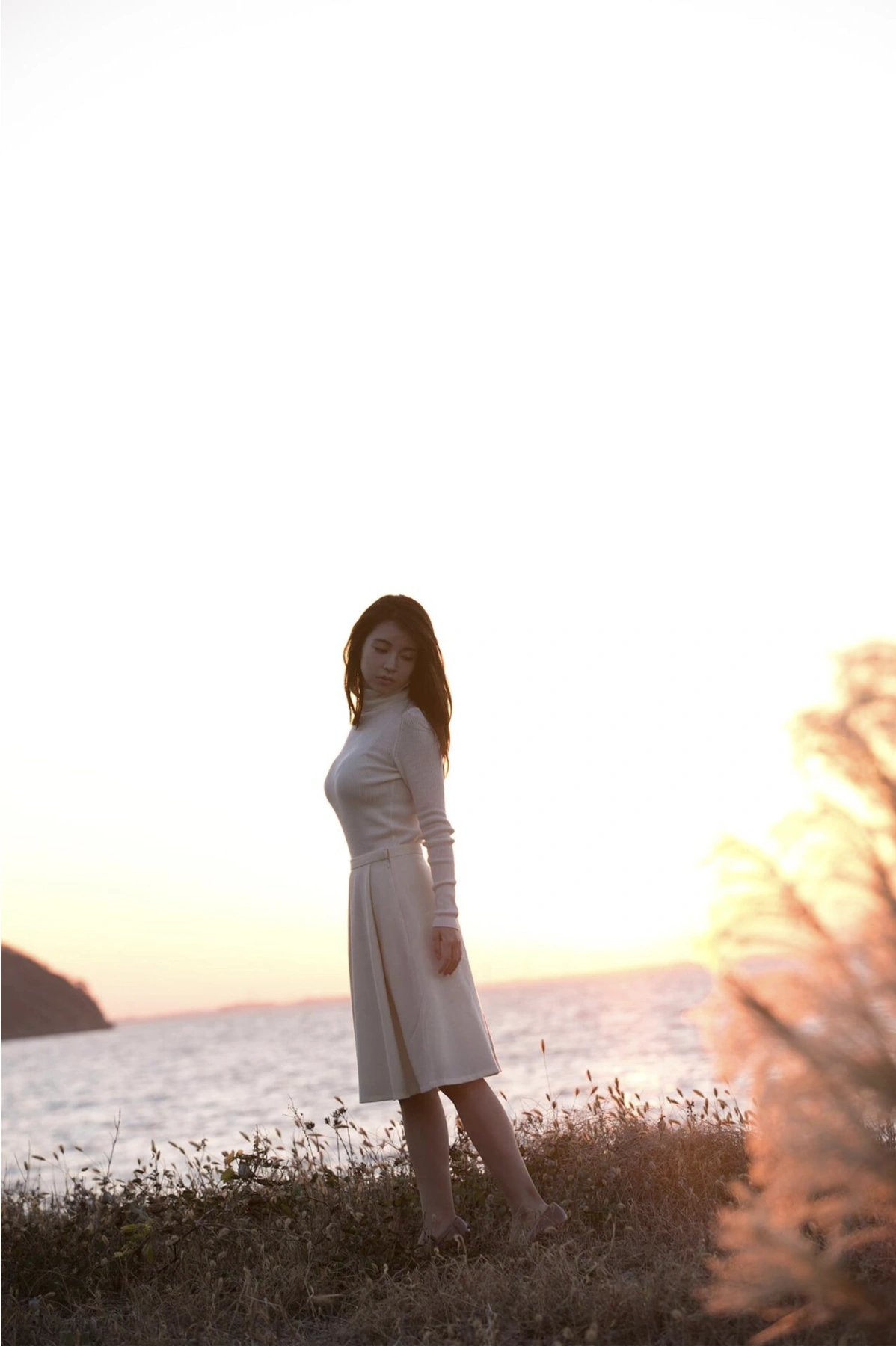 Miu Nakamura 仲村美海, 週刊ポストデジタル写真集 『背中を流して』 Set.03 - P2