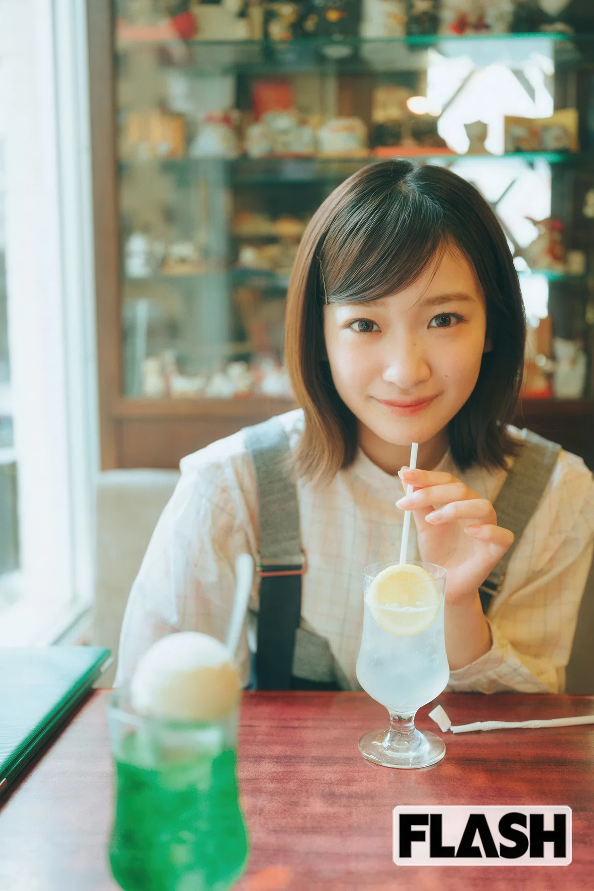 Nagisa Kojima 小島凪紗, FLASH 2025.12.02-09 (フラッシュ 2025年12月2-9日号) - P19