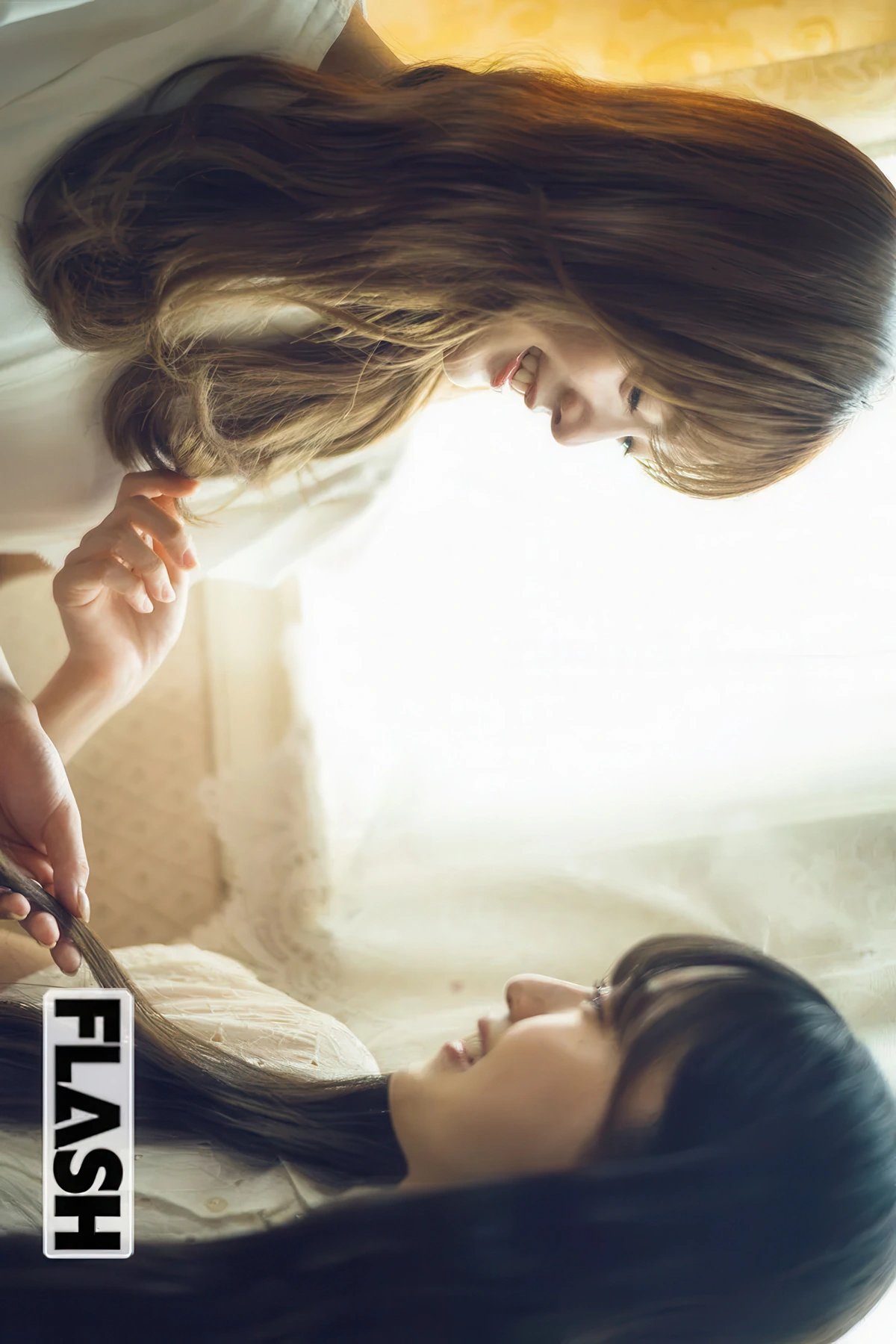 Hono Tamura 田村保乃, Yu Murai 村井優, FLASH 2025.12.02-09 (フラッシュ 2025年12月2-9日号) - P23