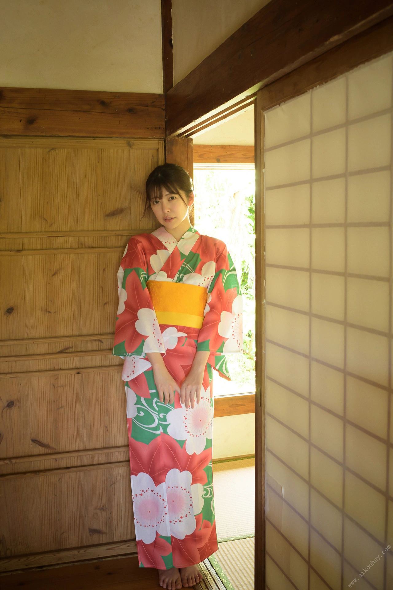 Hinako Mori 森日向子, ヌード写真集 「夏 駆ける 空 Blue sky Blue」 Set.03 - P11