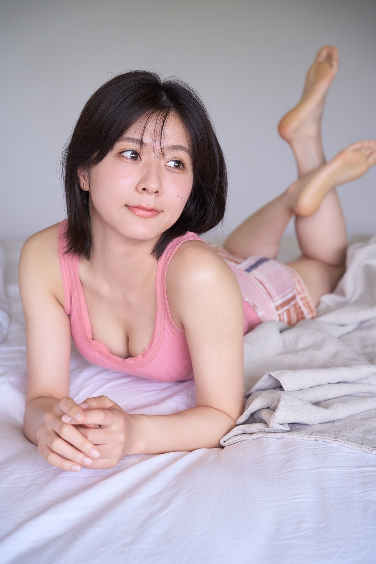 Maria Shimizu 清水麻璃亜, 写真集 「まりあさん、見せすぎです！」 Set.04 - P22