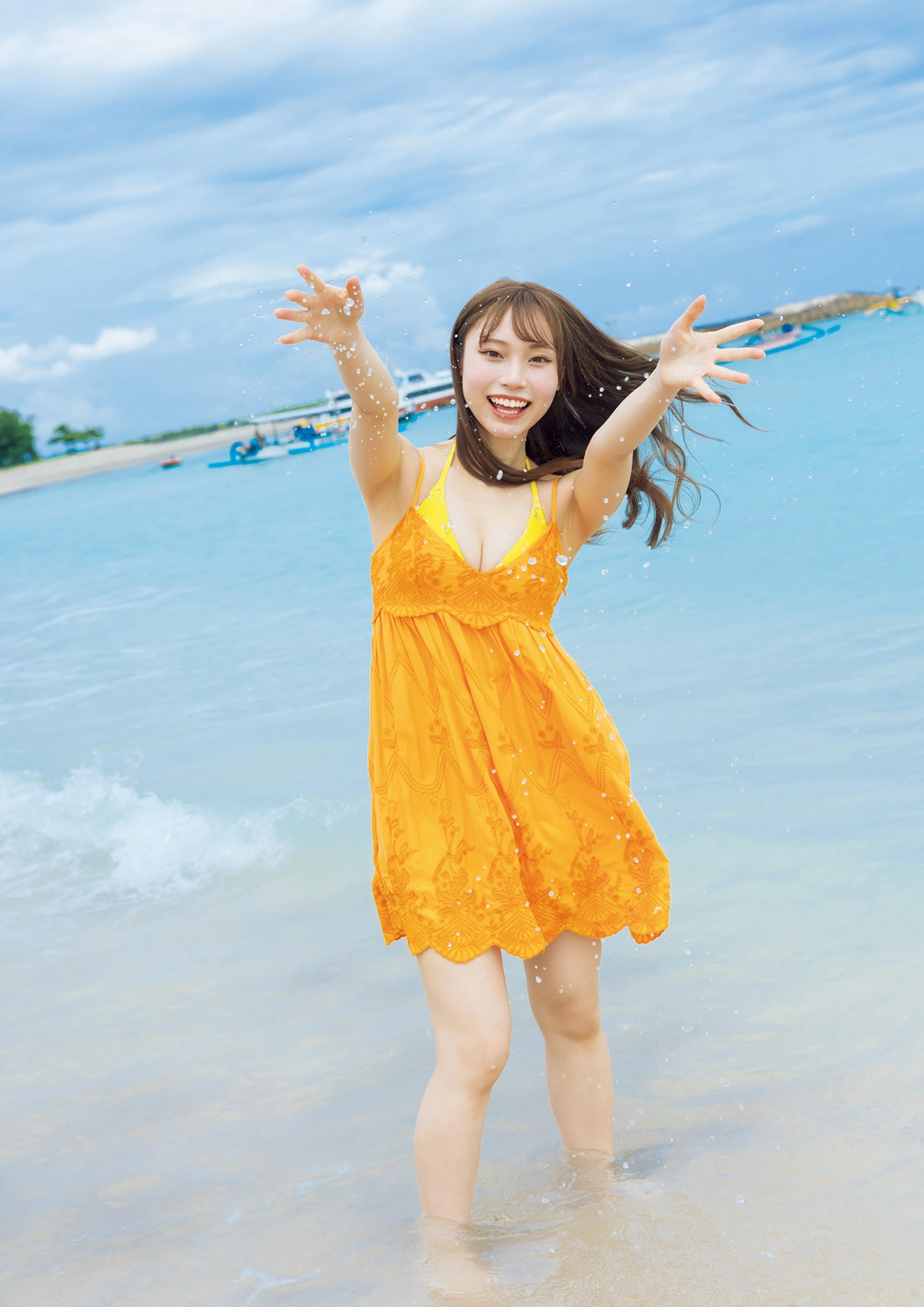 Saaya Kawagoe 川越紗彩, 1st写真集 「なんとかなるなる」 Set.05 - P18