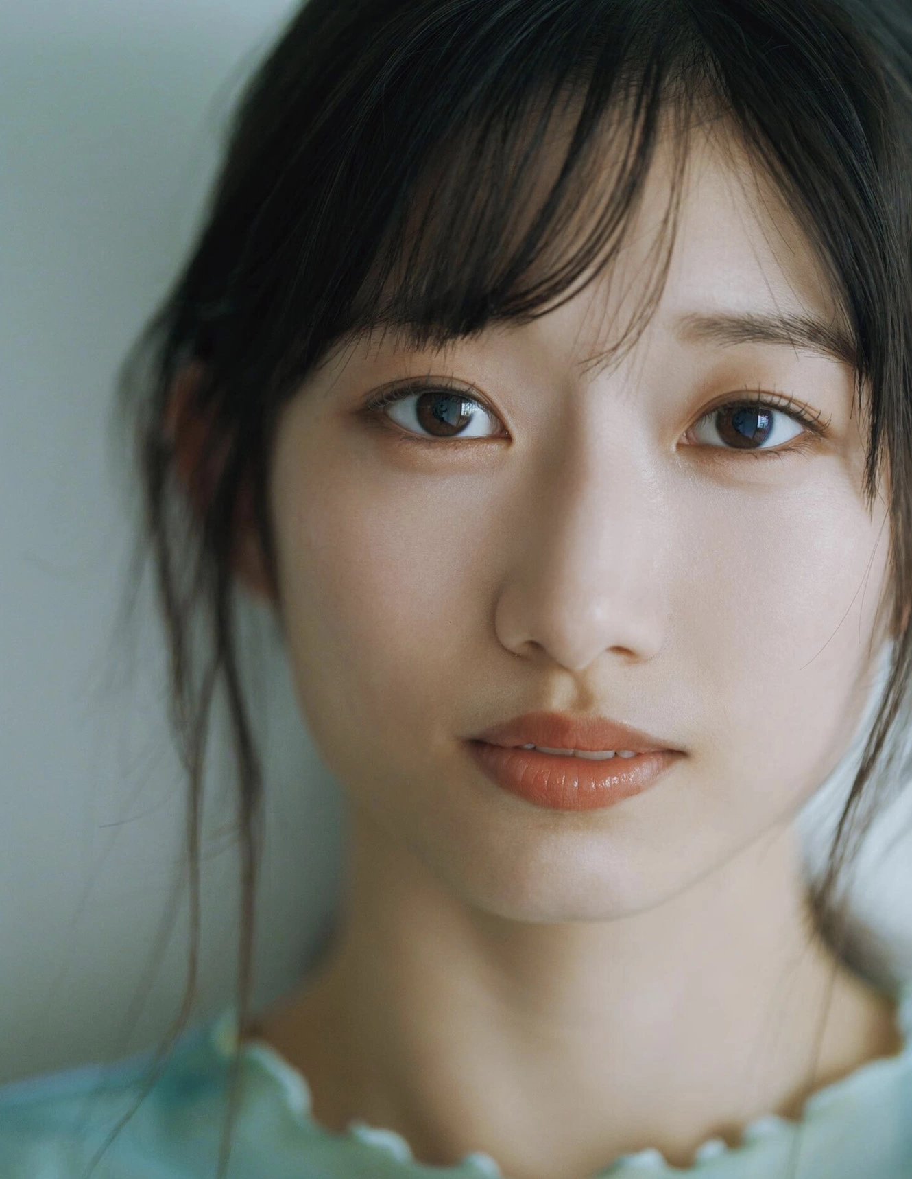 Hayasaki Suzuki 早﨑すずき, B.L.T Graph 2025年10月号 Vol.112 - P9