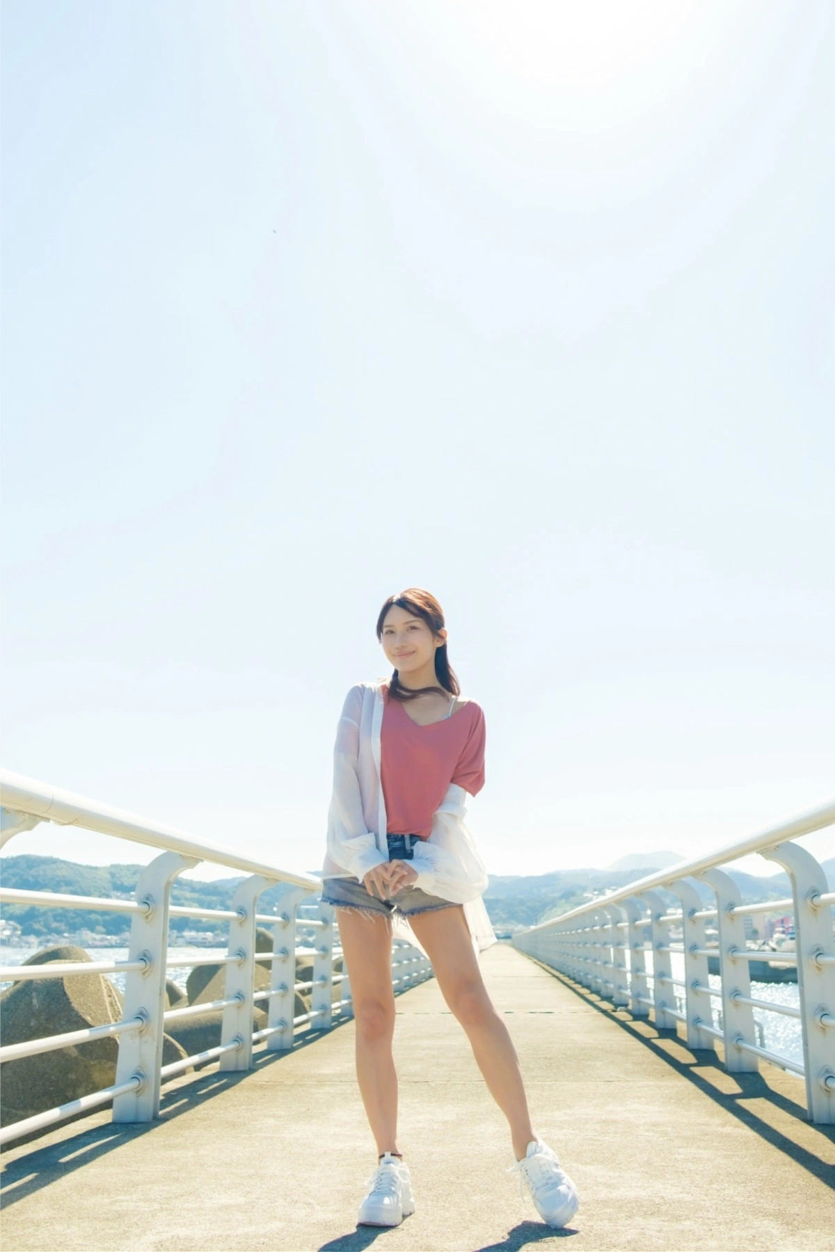 Arisa Kotoi 琴井ありさ, デジタル写真集 『琴井に恋と _ 真紅と夜明けの完全版』 Set.01 - P1