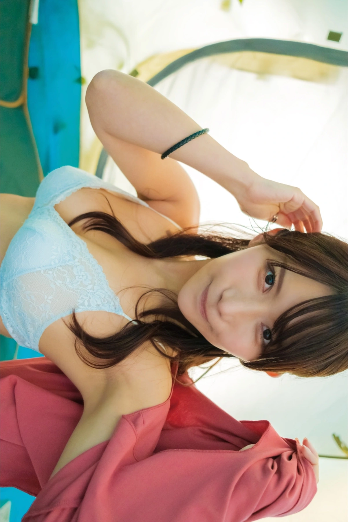 Arisa Kotoi 琴井ありさ, デジタル写真集 『琴井に恋と _ 真紅と夜明けの完全版』 Set.01 - P24