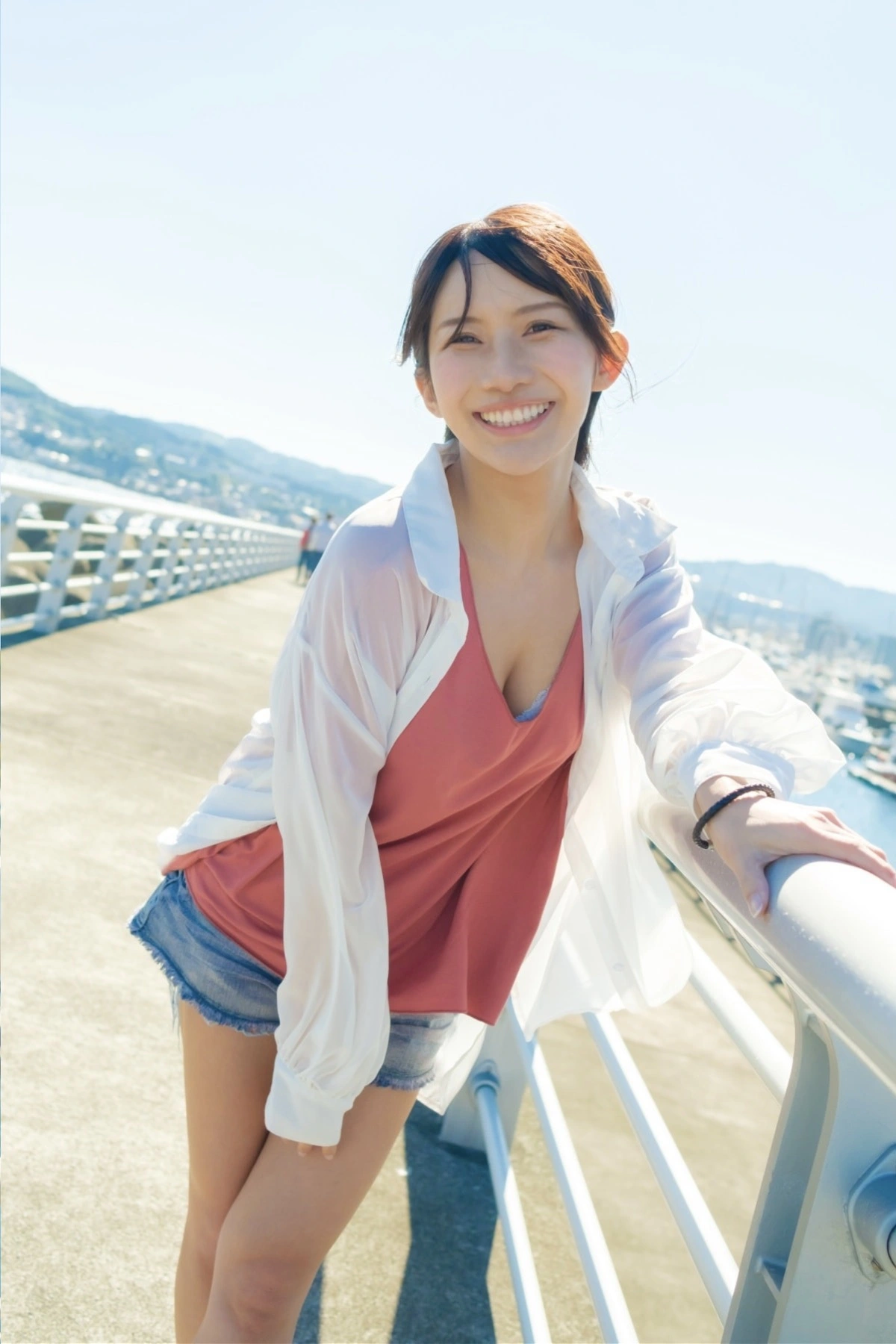Arisa Kotoi 琴井ありさ, デジタル写真集 『琴井に恋と _ 真紅と夜明けの完全版』 Set.01 - P5