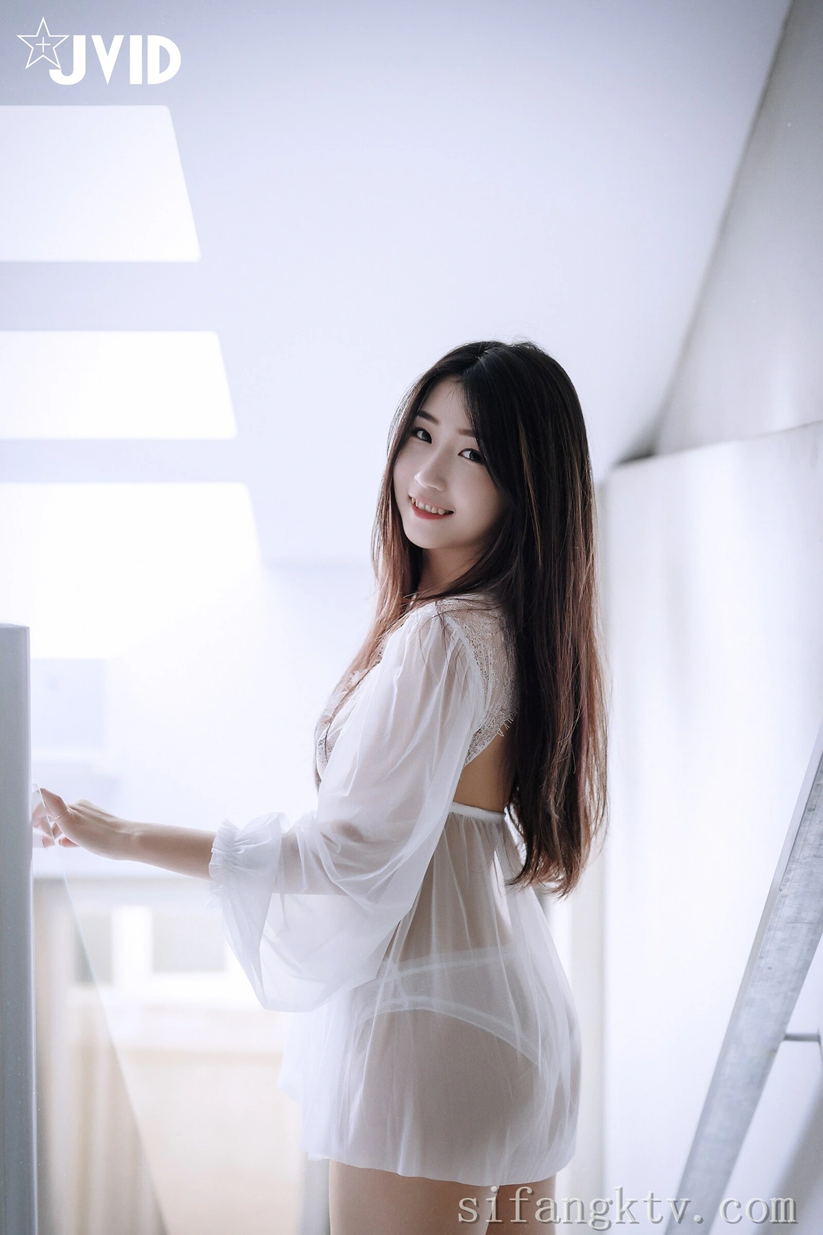 JVID 肉包Mini – 用玫瑰成功征服可爱肉包的肉体-热爱 Set.04 - P9