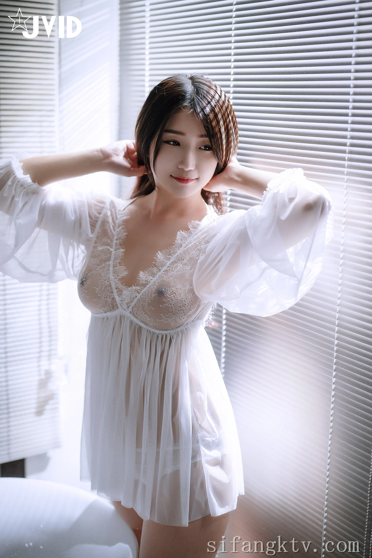 JVID 肉包Mini – 用玫瑰成功征服可爱肉包的肉体-热爱 Set.04 - P21