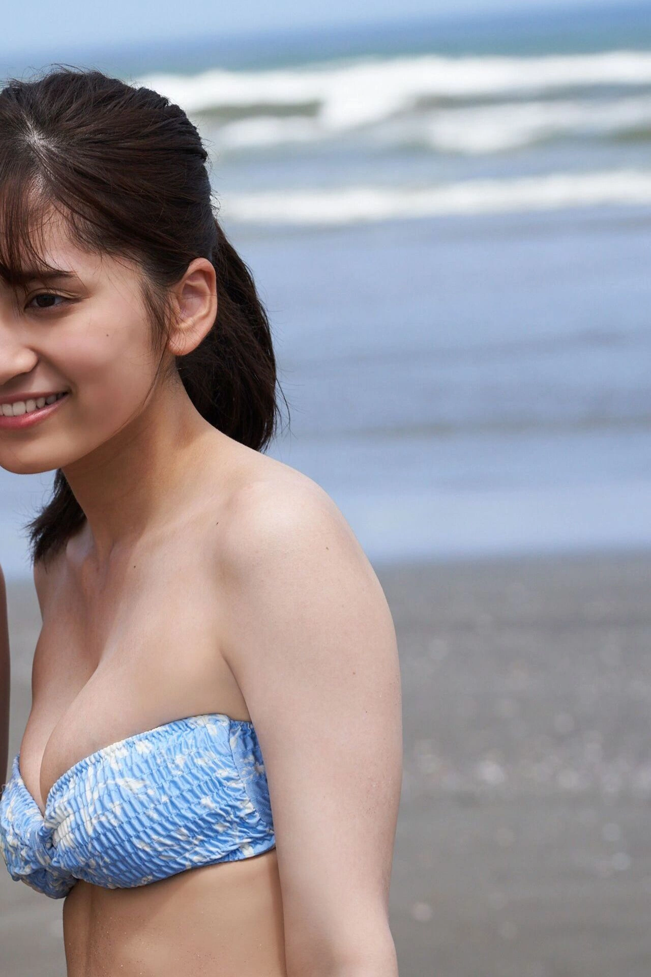 都丸紗也華＆亜華梨, FLASHデジタルフォトブック 「奇跡の姉妹・初共演」 Set.02 - P32