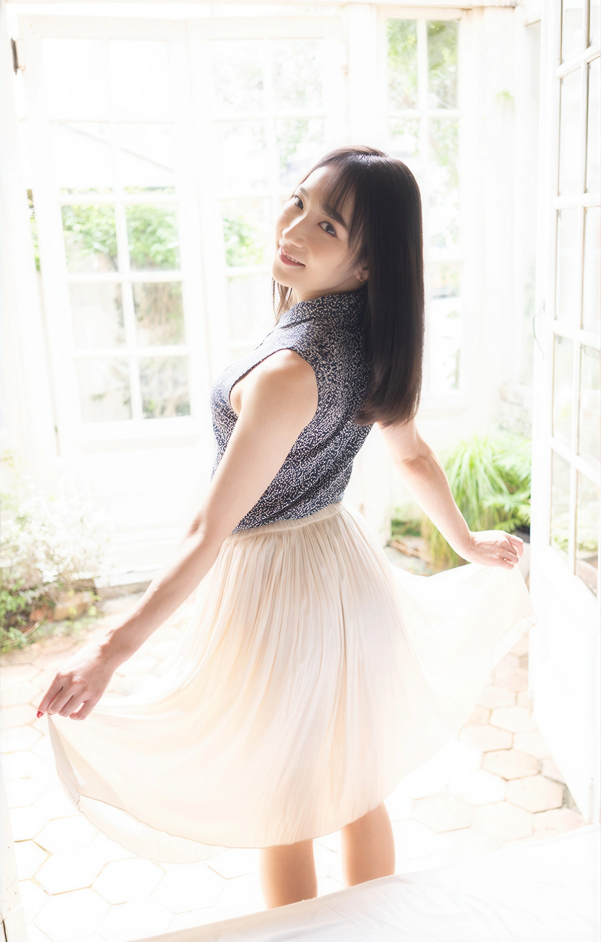 Harumi Kurokawa 黒川晴美, 週刊実話デジタル写真集 「きれいでエッチなお姉さん」 Set.03 - P8