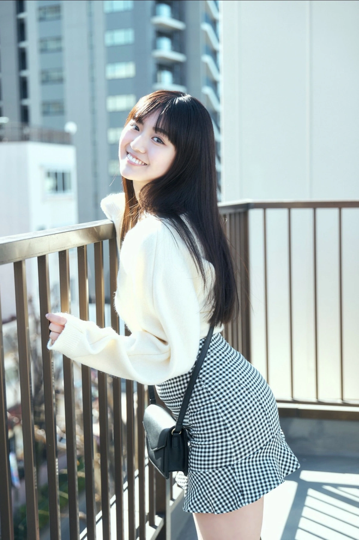 Runa Toyoda 豊田ルナ, FLASHデジタル写真集 「ヒロインは幼馴染み」 Set.04 - P5