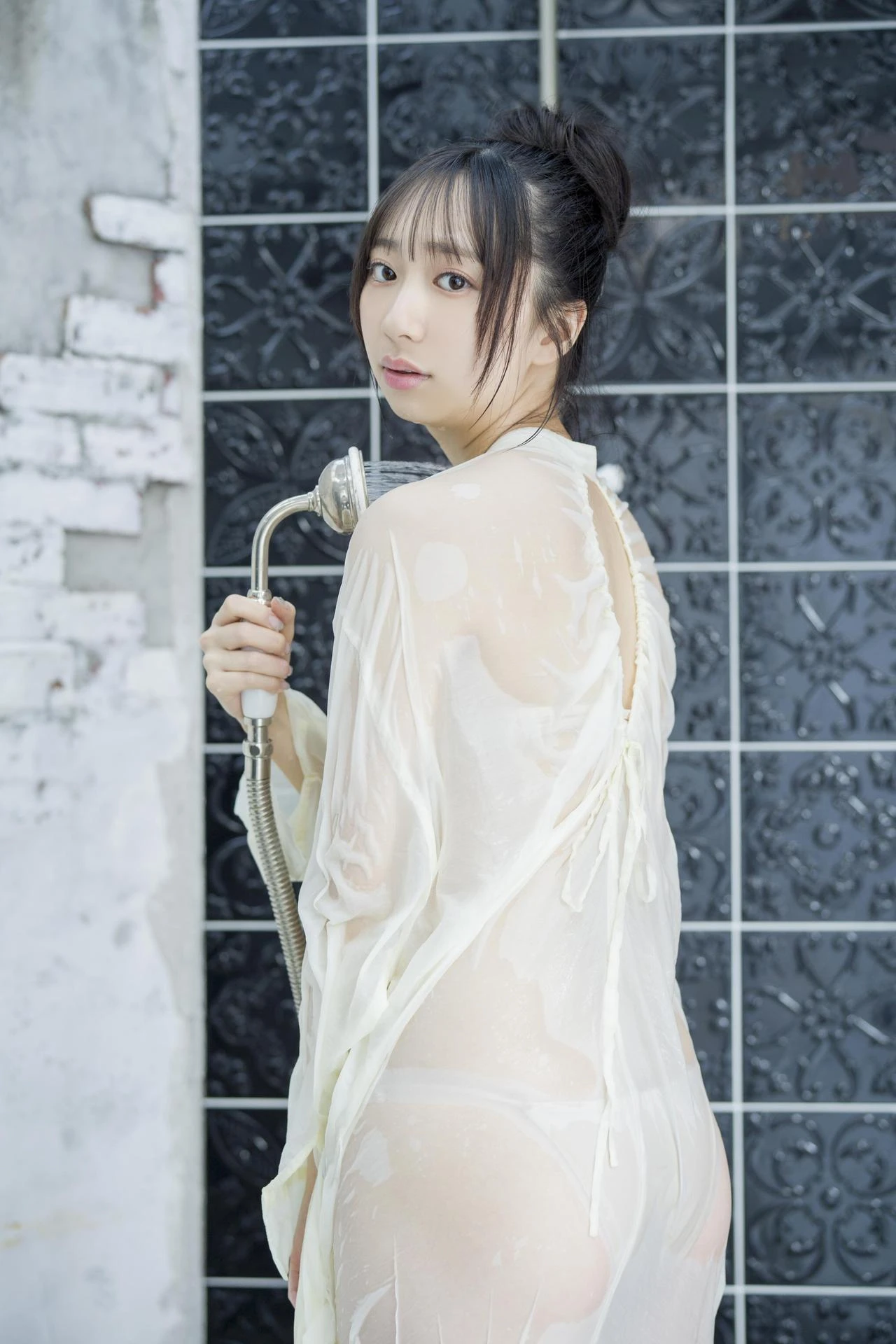 Noa Tani 谷乃愛, 写真集 「#谷の間〜真っ白な妖精アザーカット集〜」 Set.02 - P10