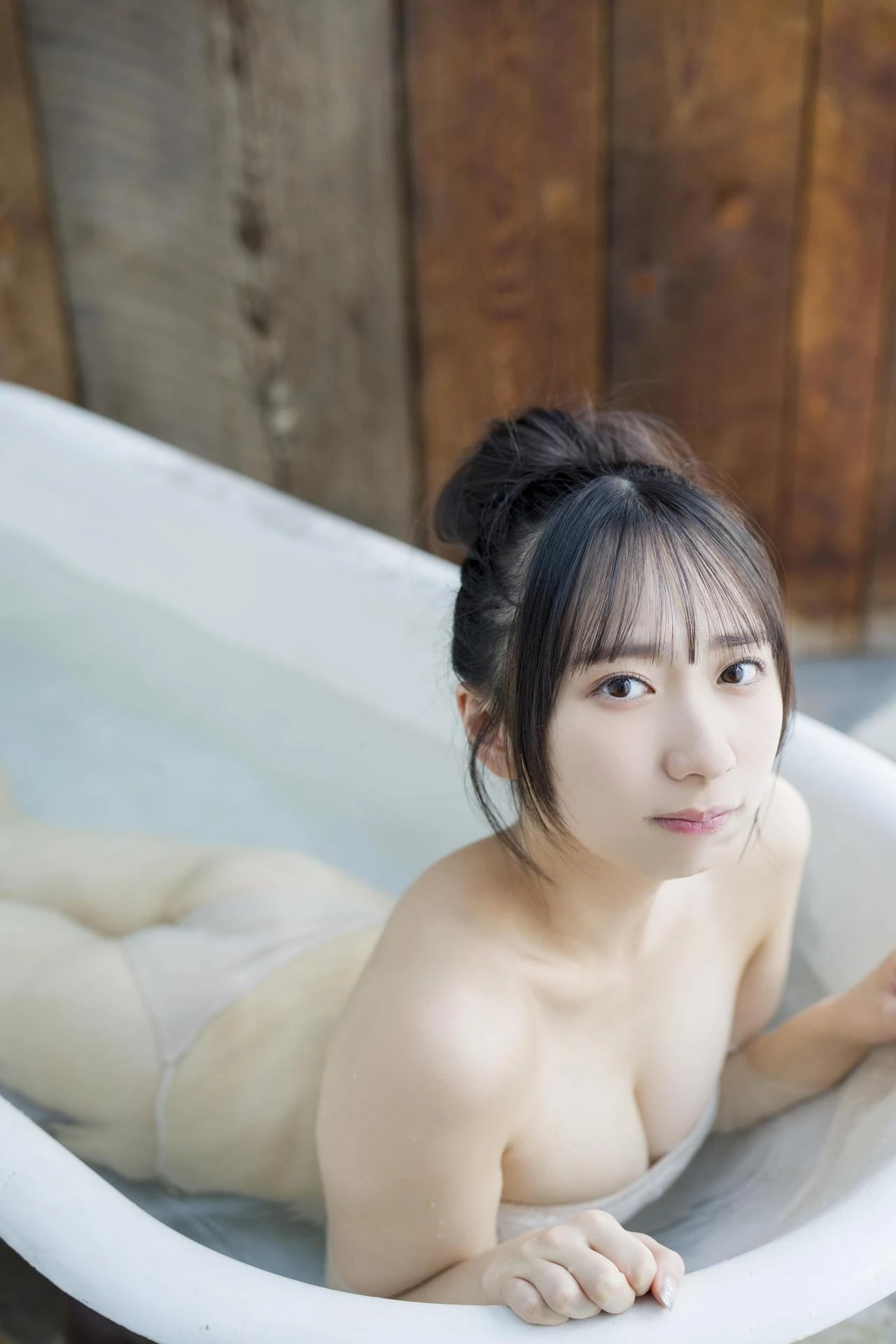 Noa Tani 谷乃愛, 写真集 「#谷の間〜真っ白な妖精アザーカット集〜」 Set.02 - P28