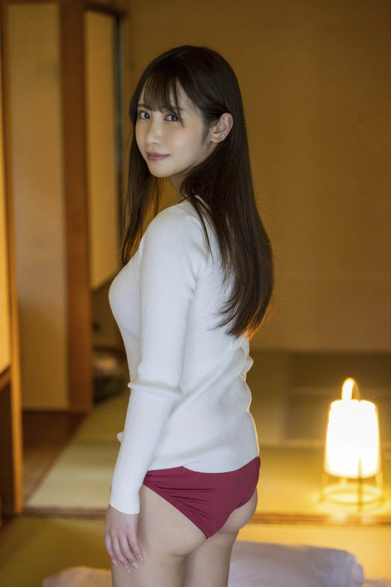 Rikka Ono 小野六花, 写真集 「あったまろ」 Set.03 - P8