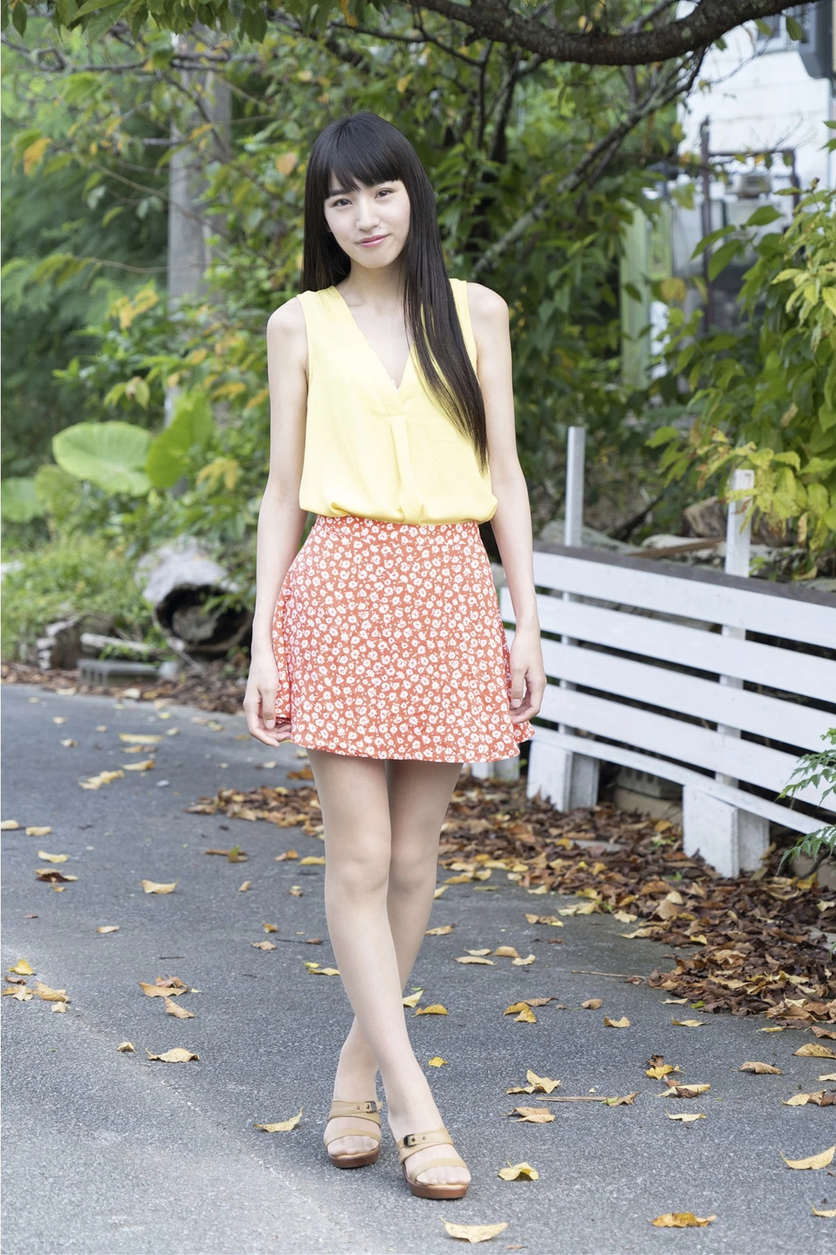 Mai Yasuda 保田真愛, 写真集 「猟奇的な美尻」 Set.01 - P2