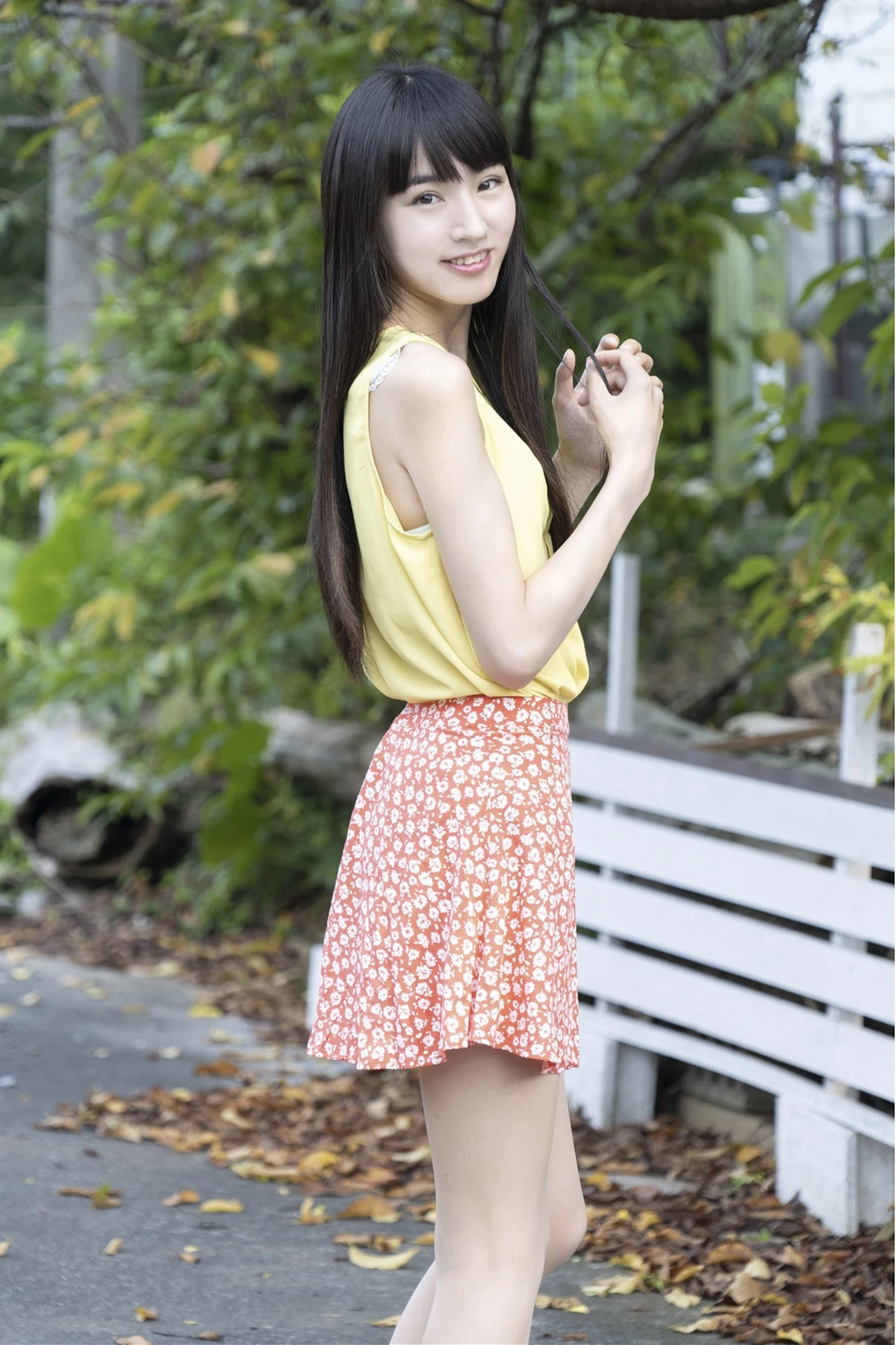 Mai Yasuda 保田真愛, 写真集 「猟奇的な美尻」 Set.01 - P3
