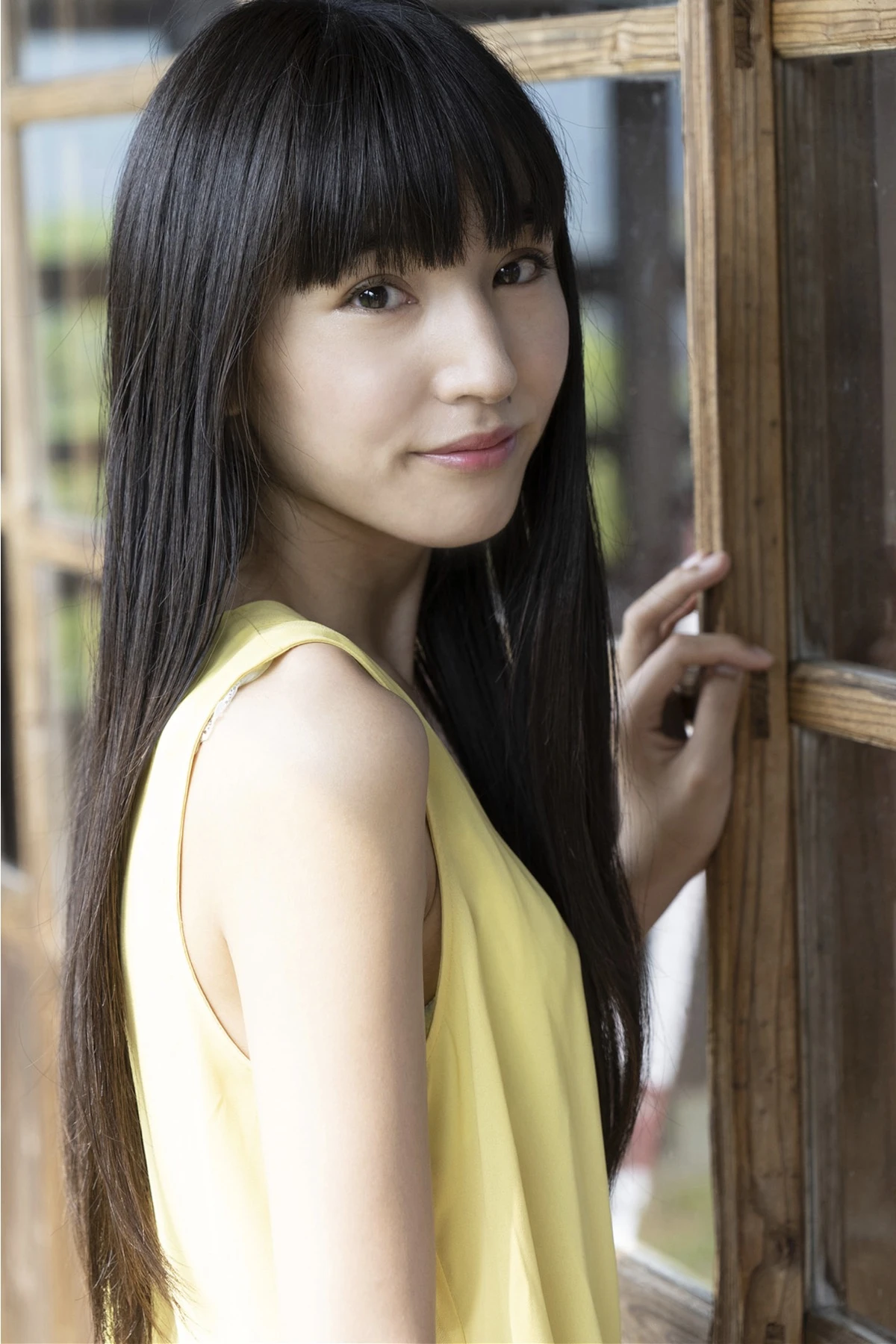 Mai Yasuda 保田真愛, 写真集 「猟奇的な美尻」 Set.01 - P8