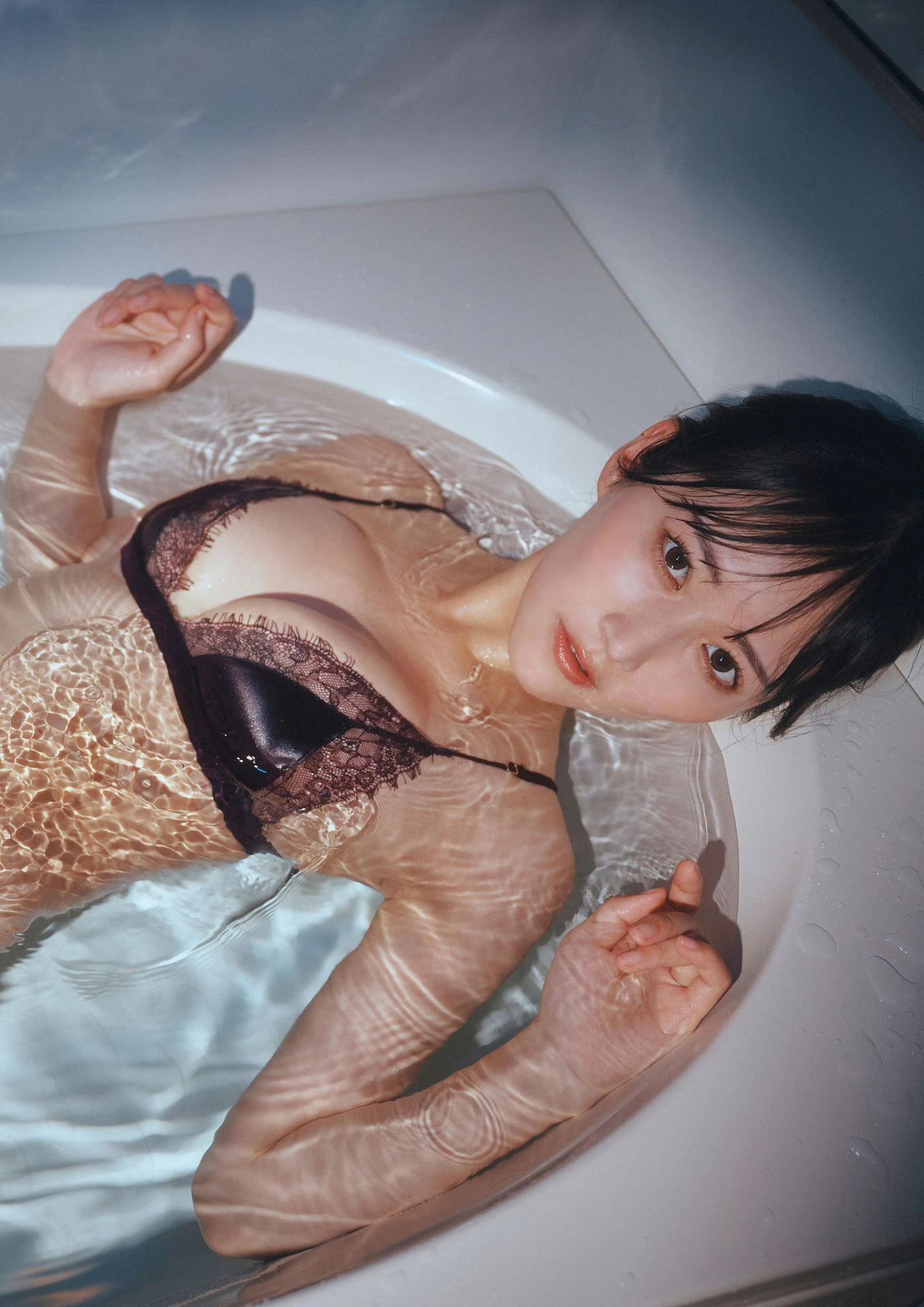 Moe Kawase 川瀬もえ, BRODYデジタル写真集 「ミッドナイト・エクスタシー」 Set.02 - P33