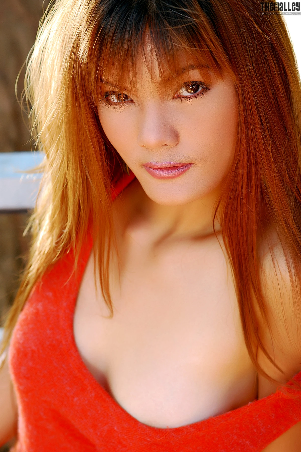 Jennifer Lim – The Black Alley Photobook Set.02 - P18