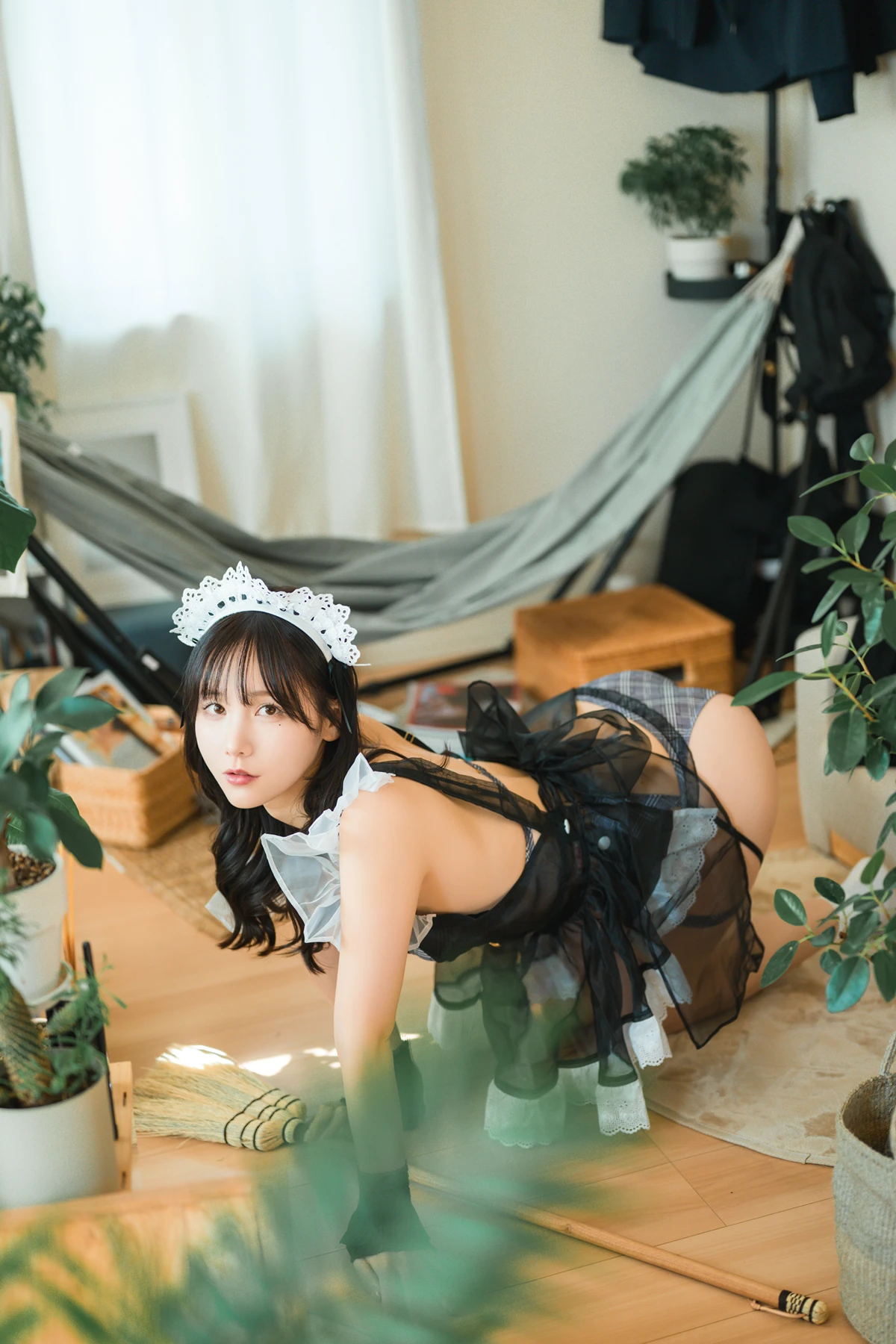 Kenken けんけん, 写真集 「推し型メイドロイドとしたいこと」 Set.02 - P18