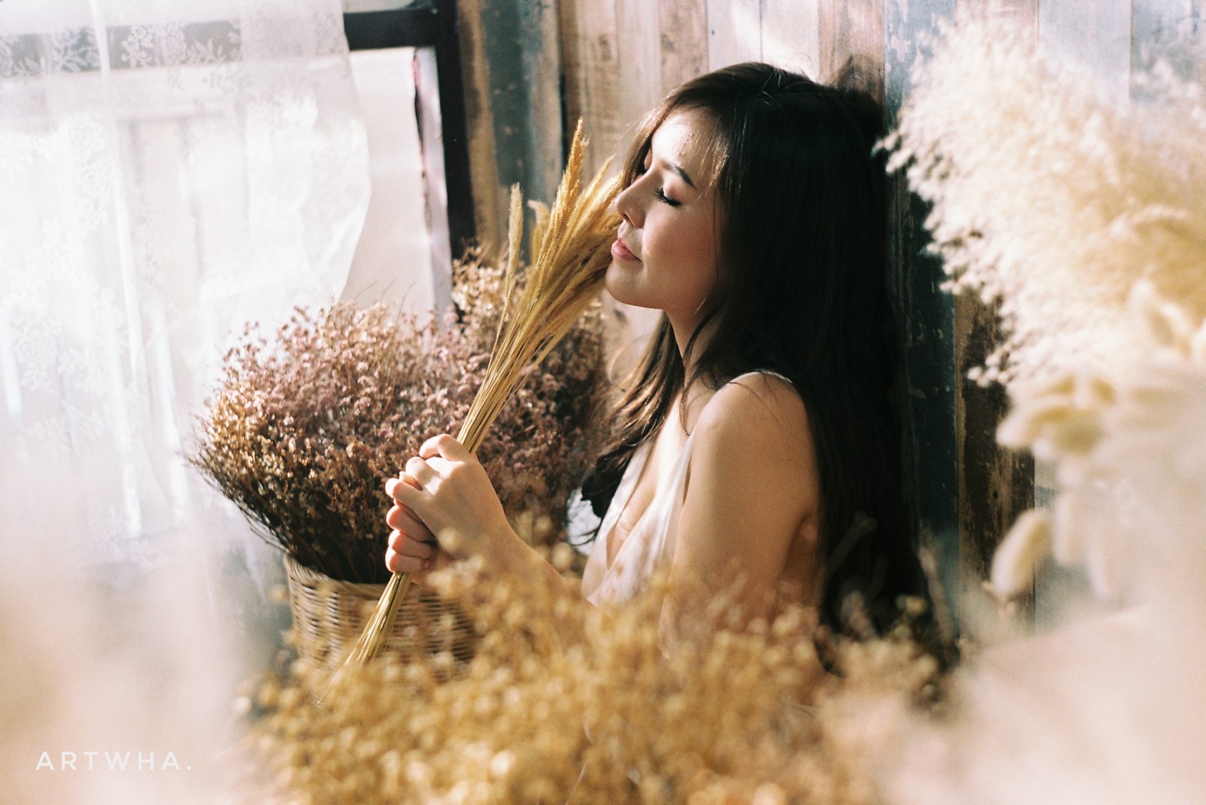 Artwha Desu – Photos P1 - P118
