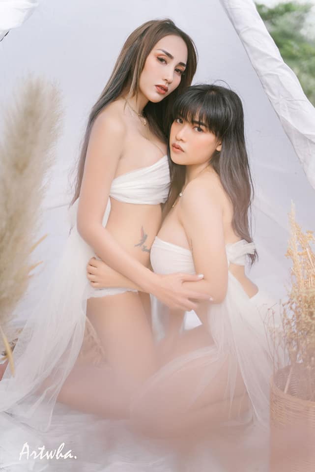 Artwha Desu – Photos P1 - P128