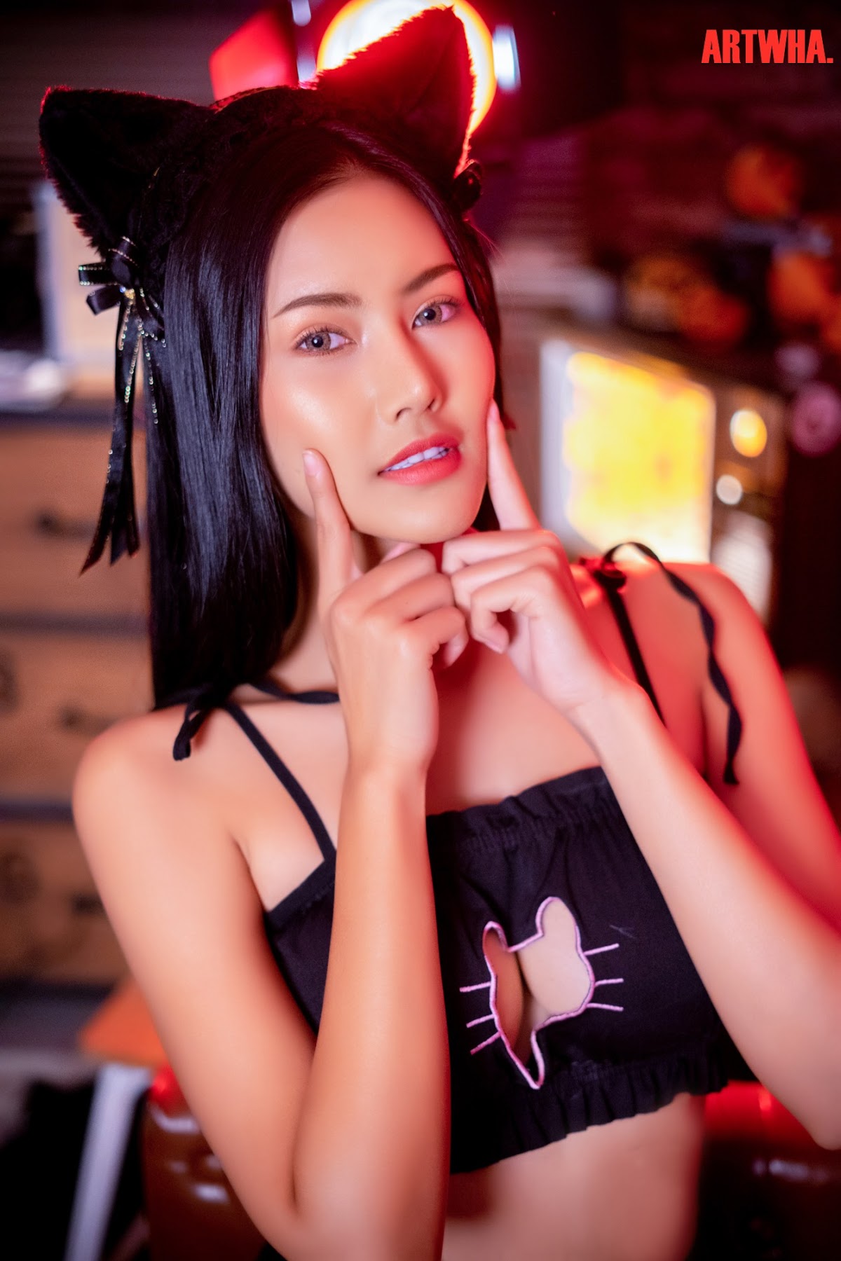Artwha Desu – Photos P1 - P37
