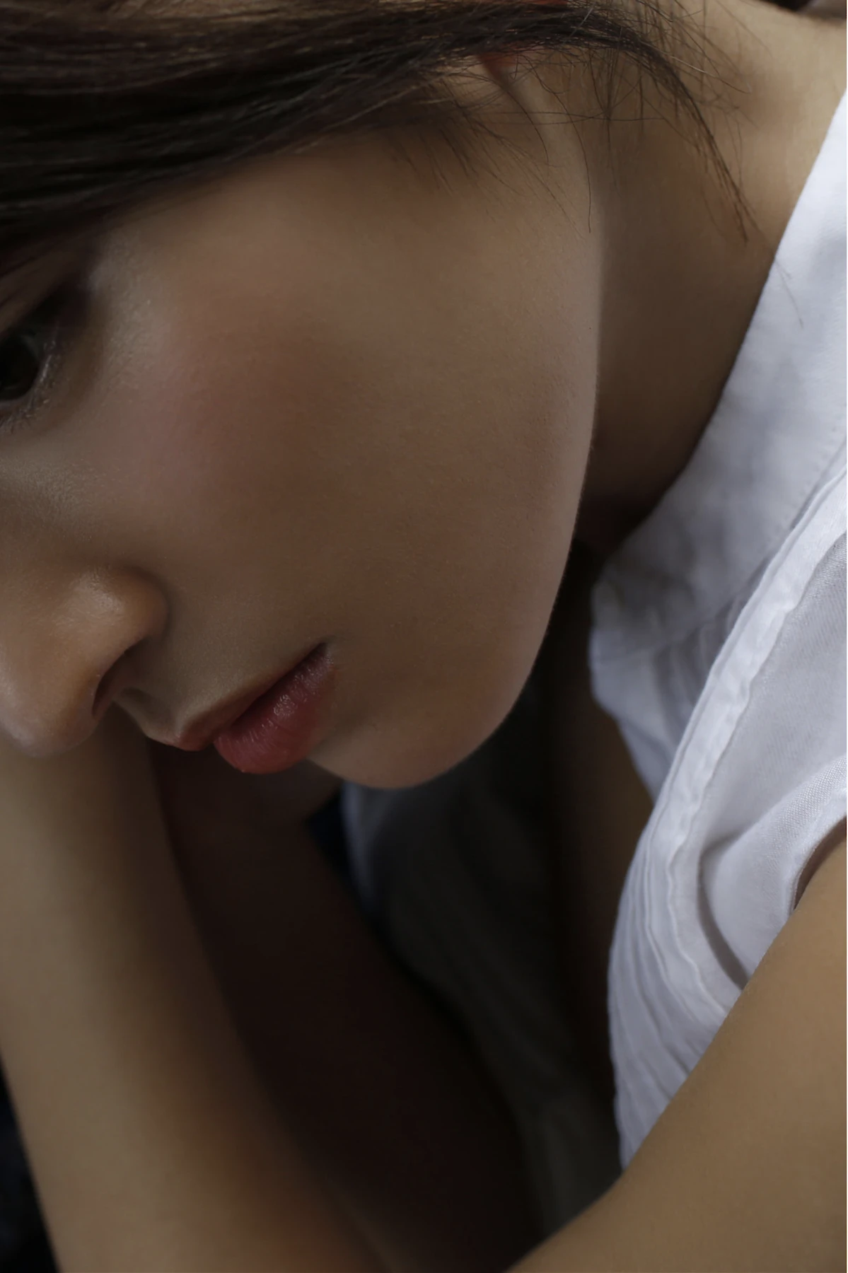 Kana Tokue 徳江かな, 写真集 「つやごと」 Set.02 - P14