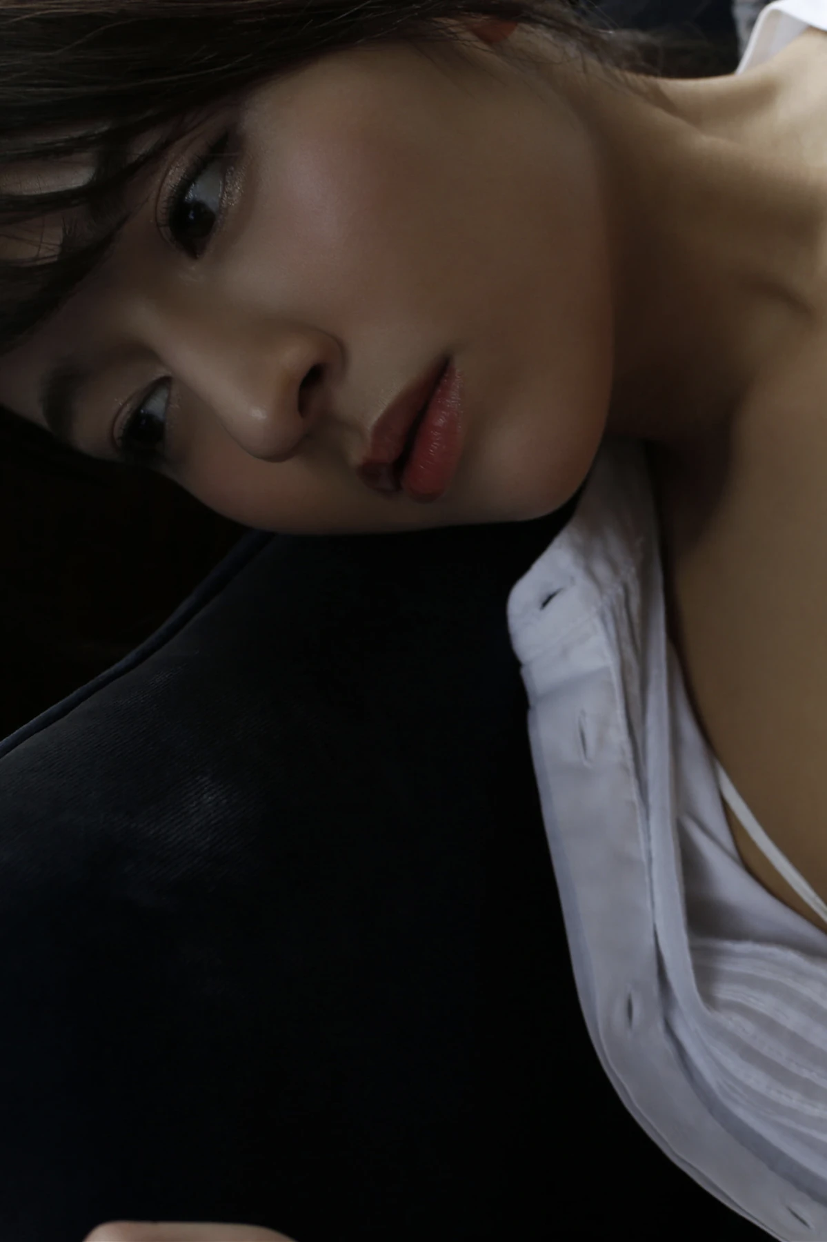 Kana Tokue 徳江かな, 写真集 「つやごと」 Set.02 - P16