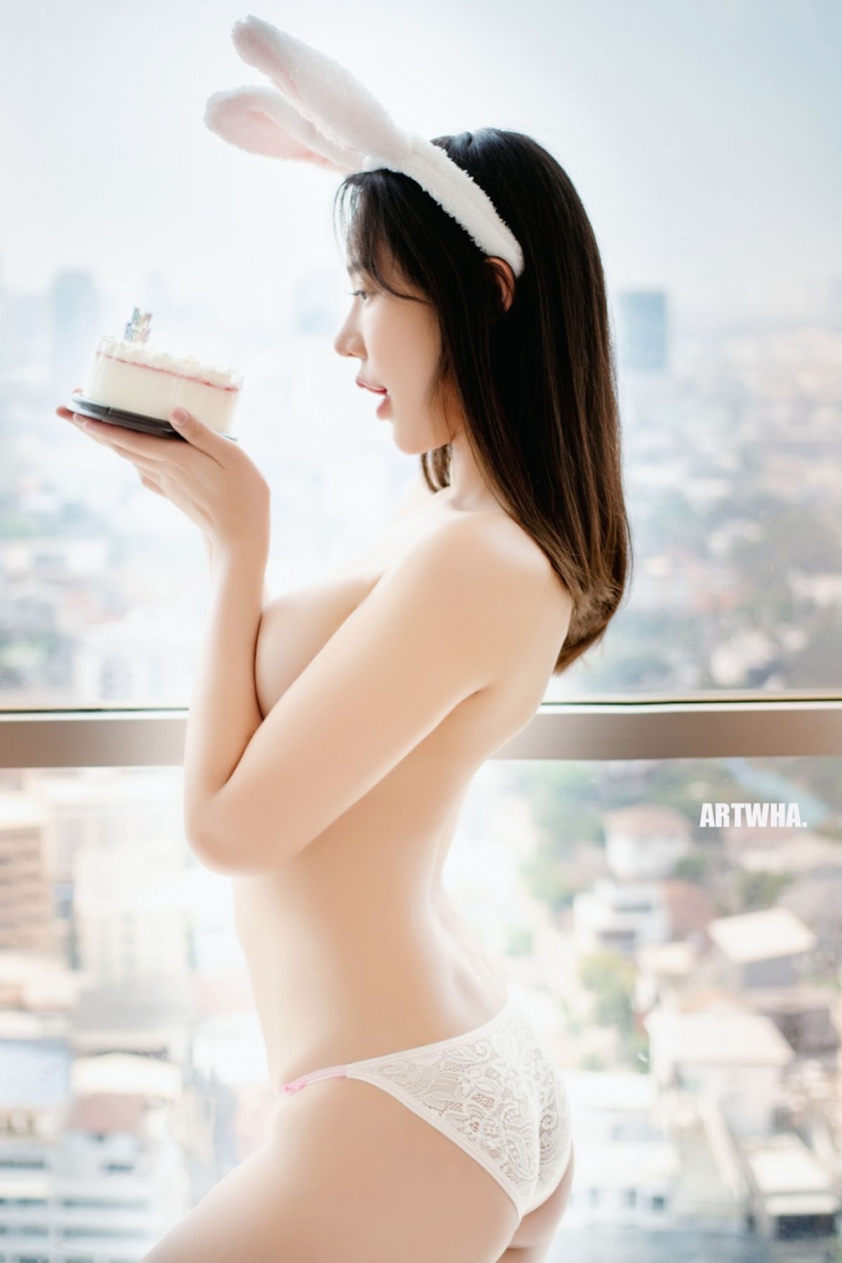 Artwha Desu – Photos P4 - P129
